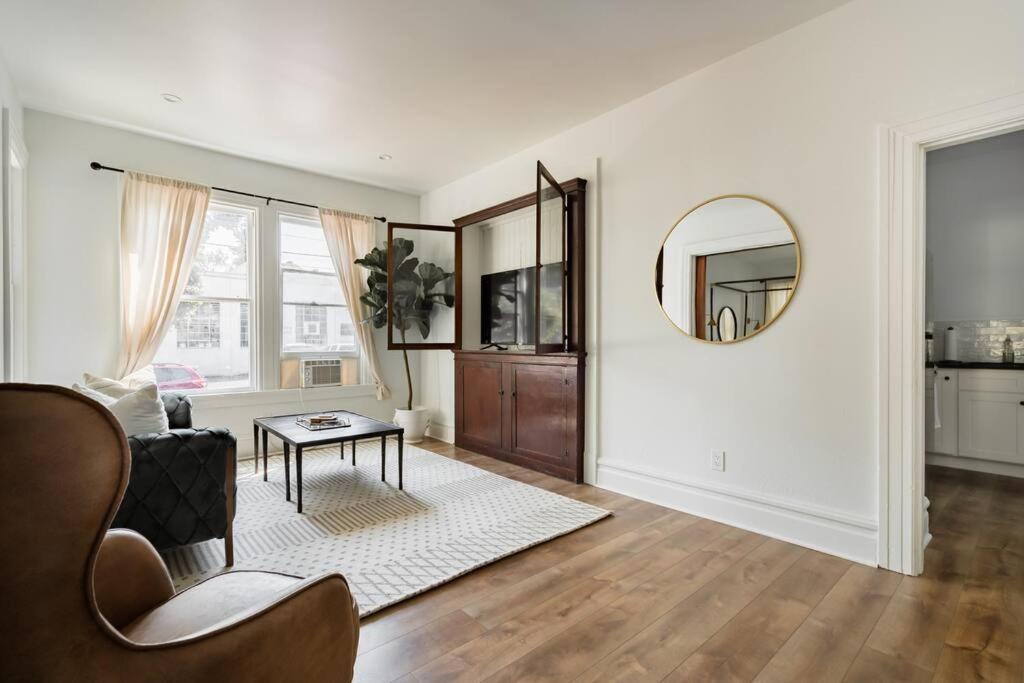 Stay Portland - The Étoile Suite - Nob Architecture & Boutiques view 3