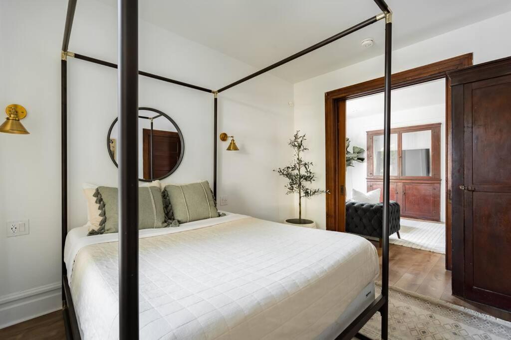 Stay Portland - The Étoile Suite - Nob Architecture & Boutiques view 4
