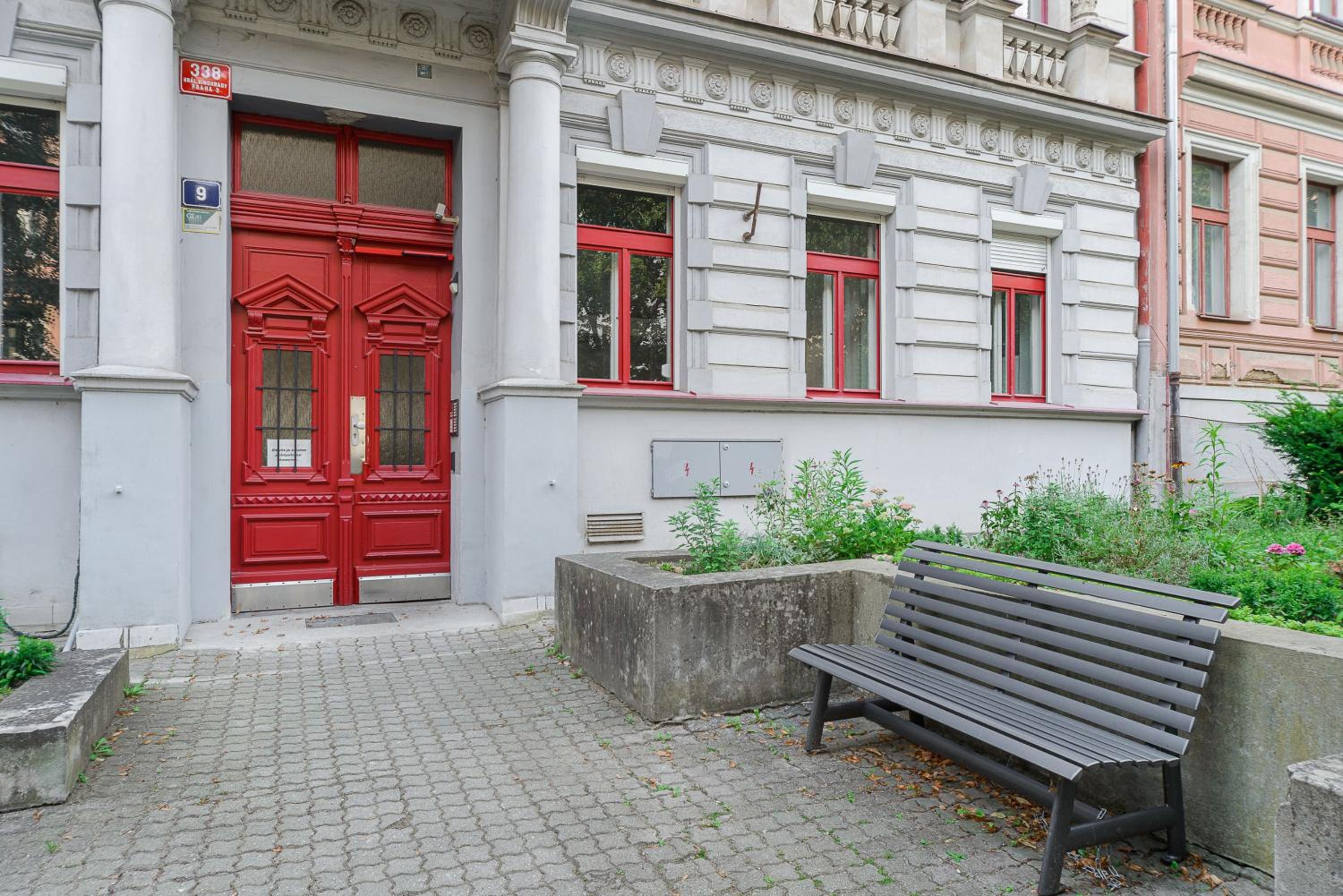 3-bedroom apartment for family