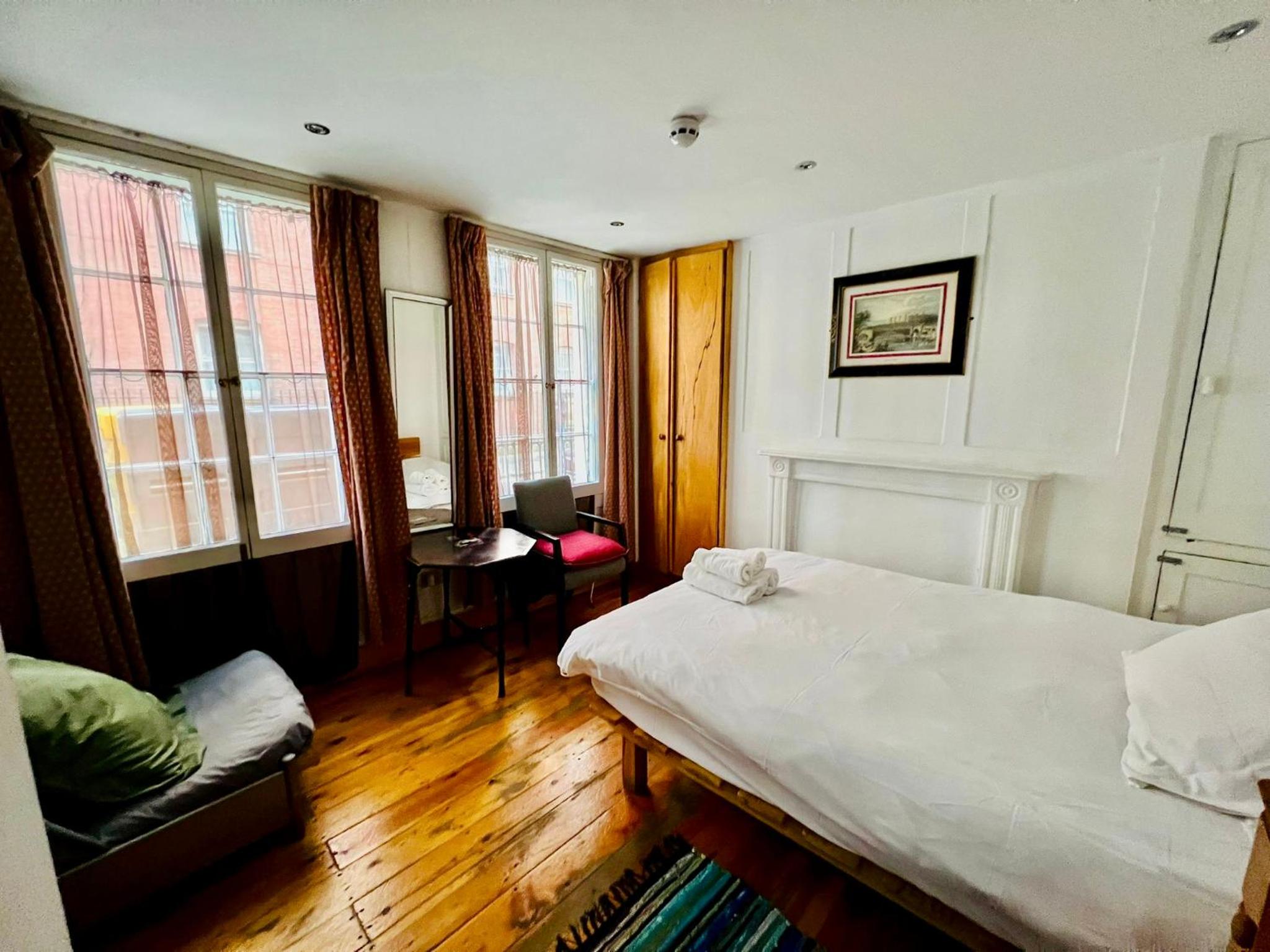 Stay in Bloomsbury