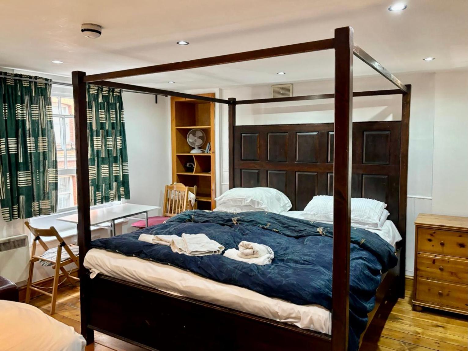 Stay in Bloomsbury