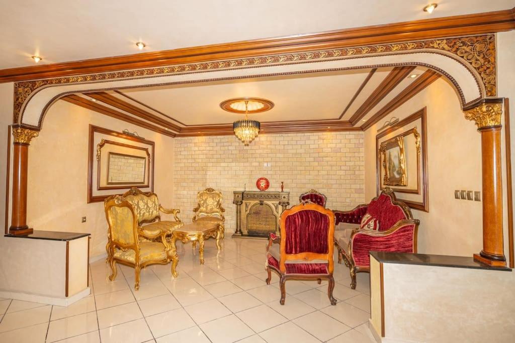 lounge