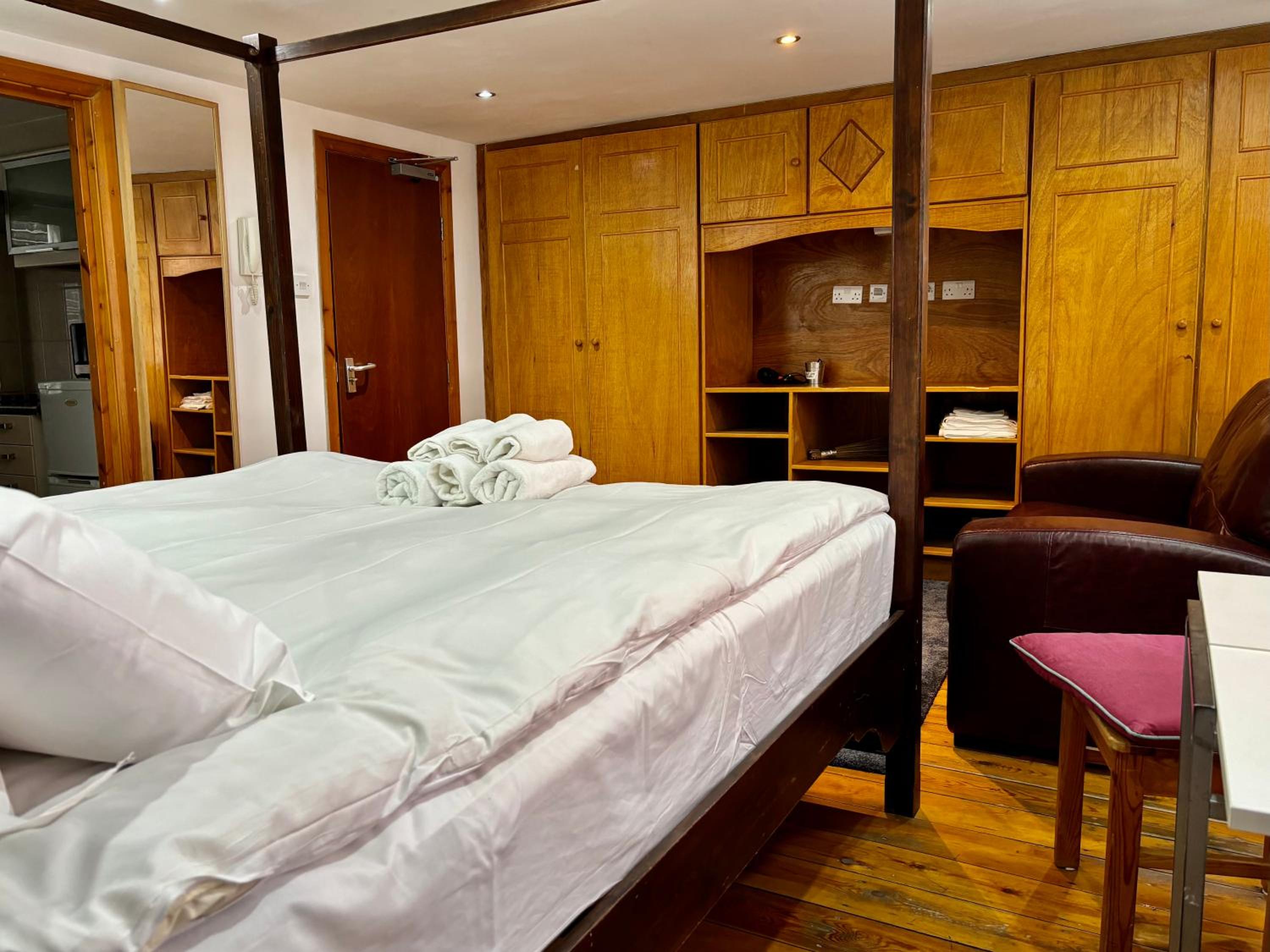 Stay in Bloomsbury