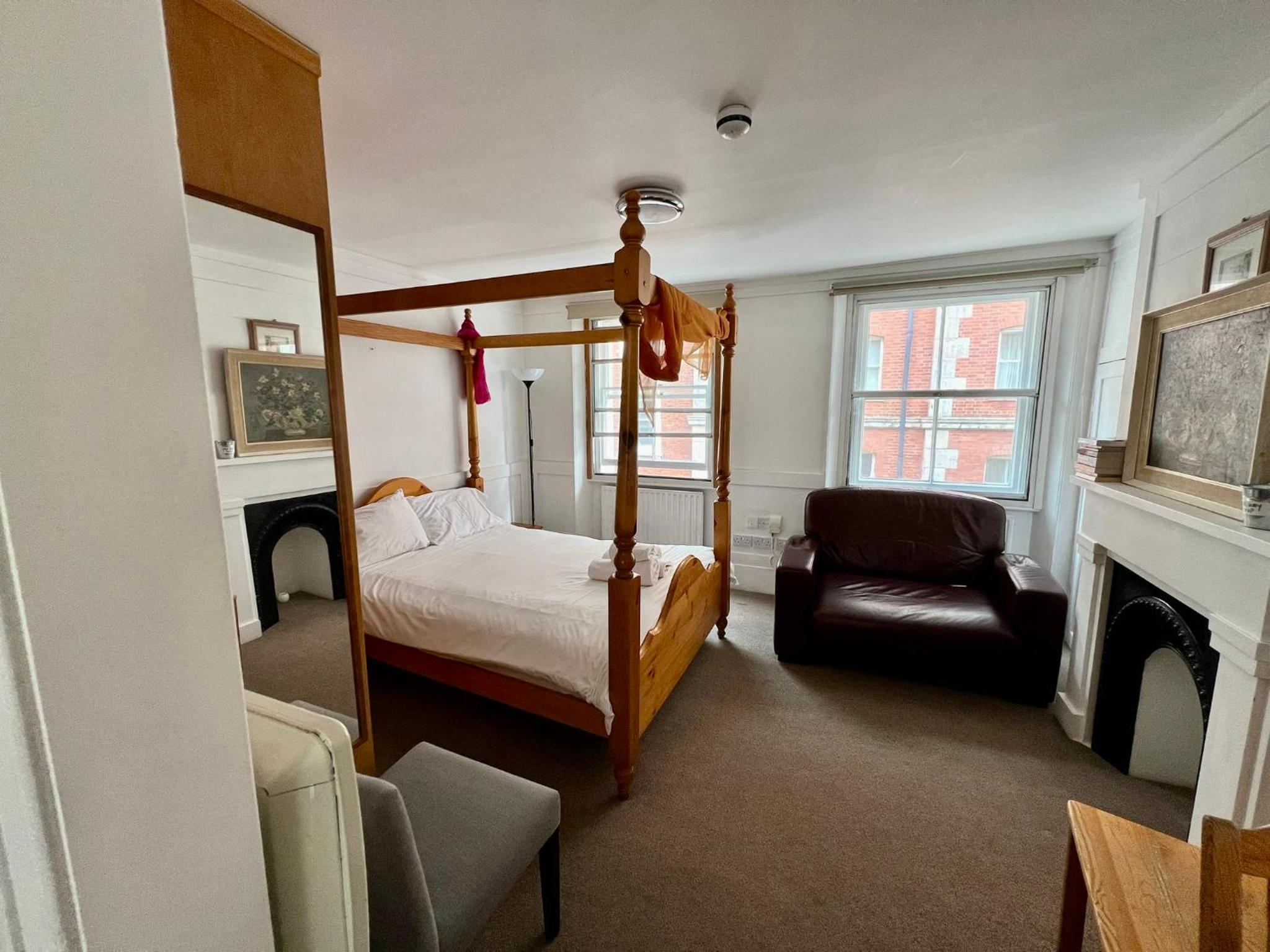 Stay in Bloomsbury