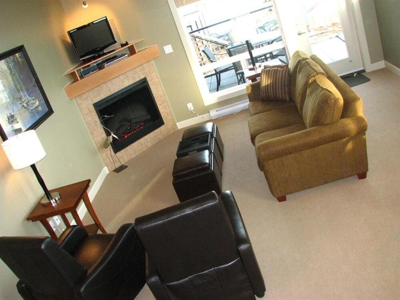Sooke Oceanview Penthouse - Family Friendly