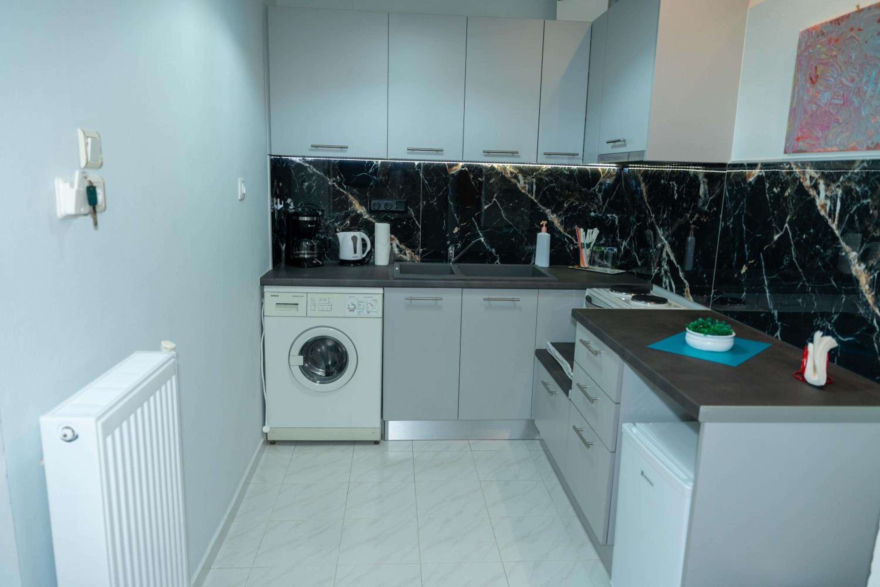 Urban Chic Flat Pagrati Athens