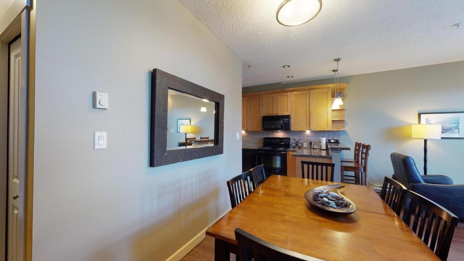 Sooke Vacations - Sooke Harbour Getaway - Property Image 12