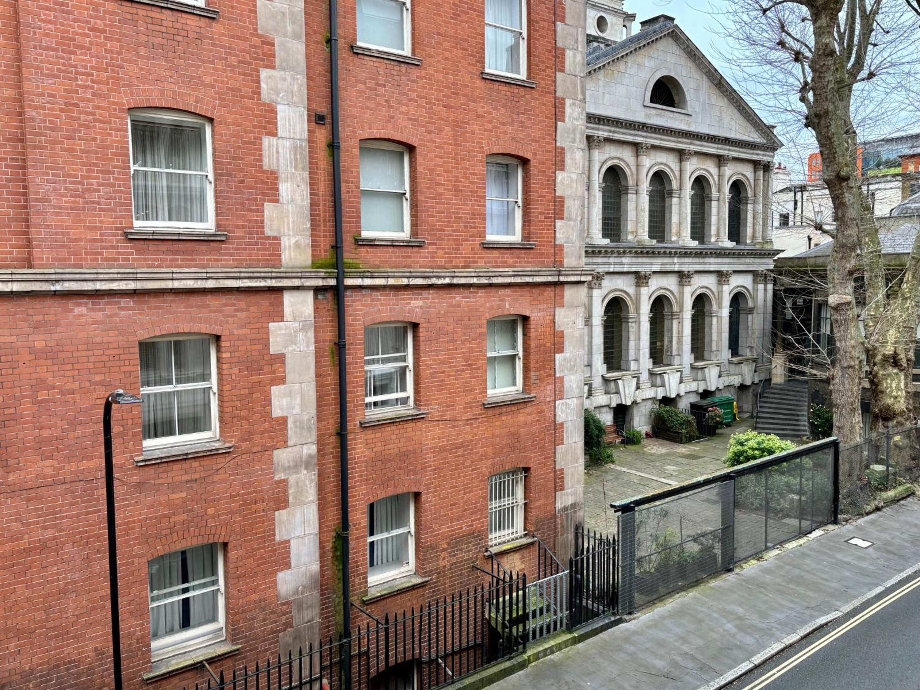 Stay in Bloomsbury