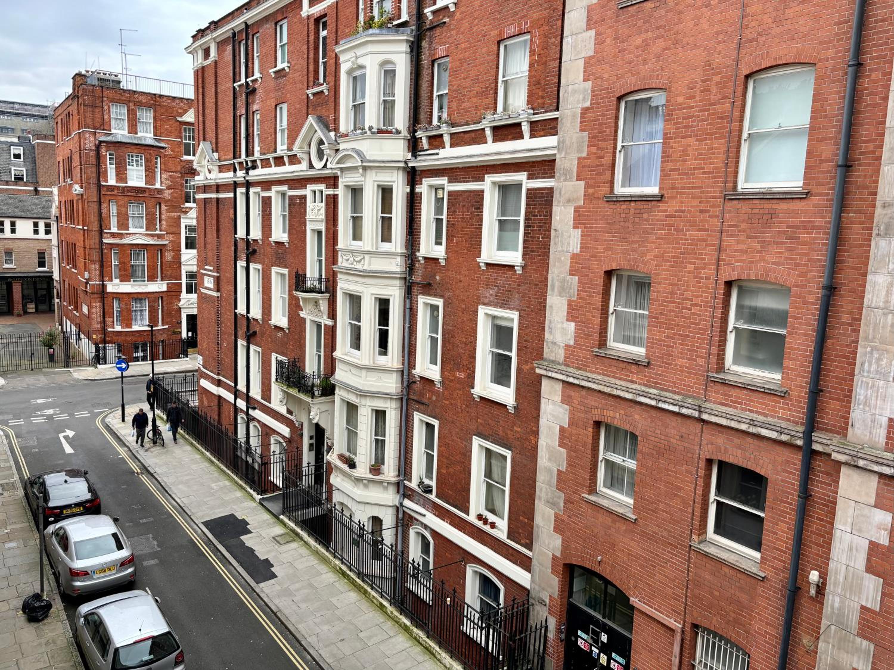 Stay in Bloomsbury