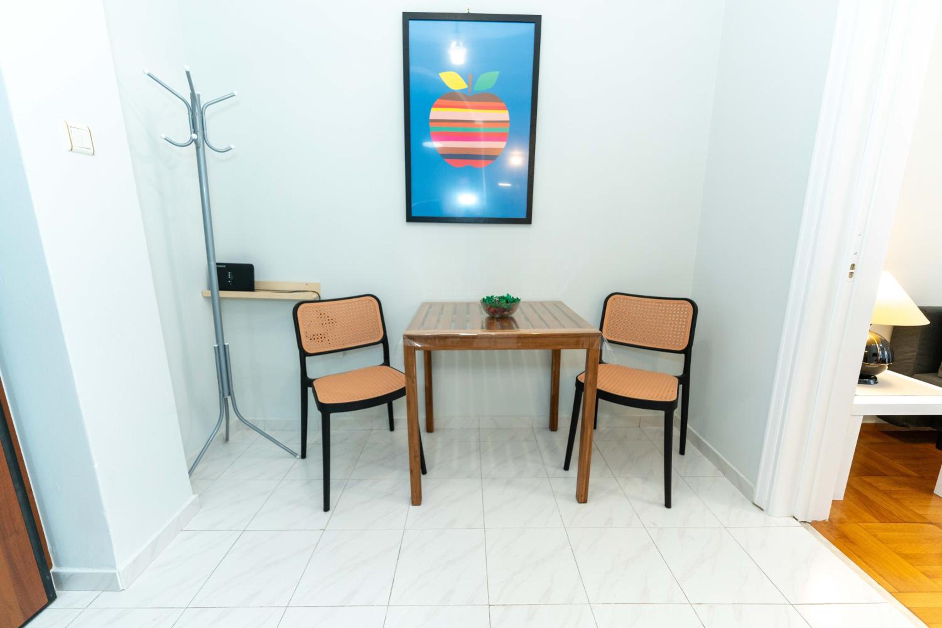 Urban Chic Flat Pagrati Athens