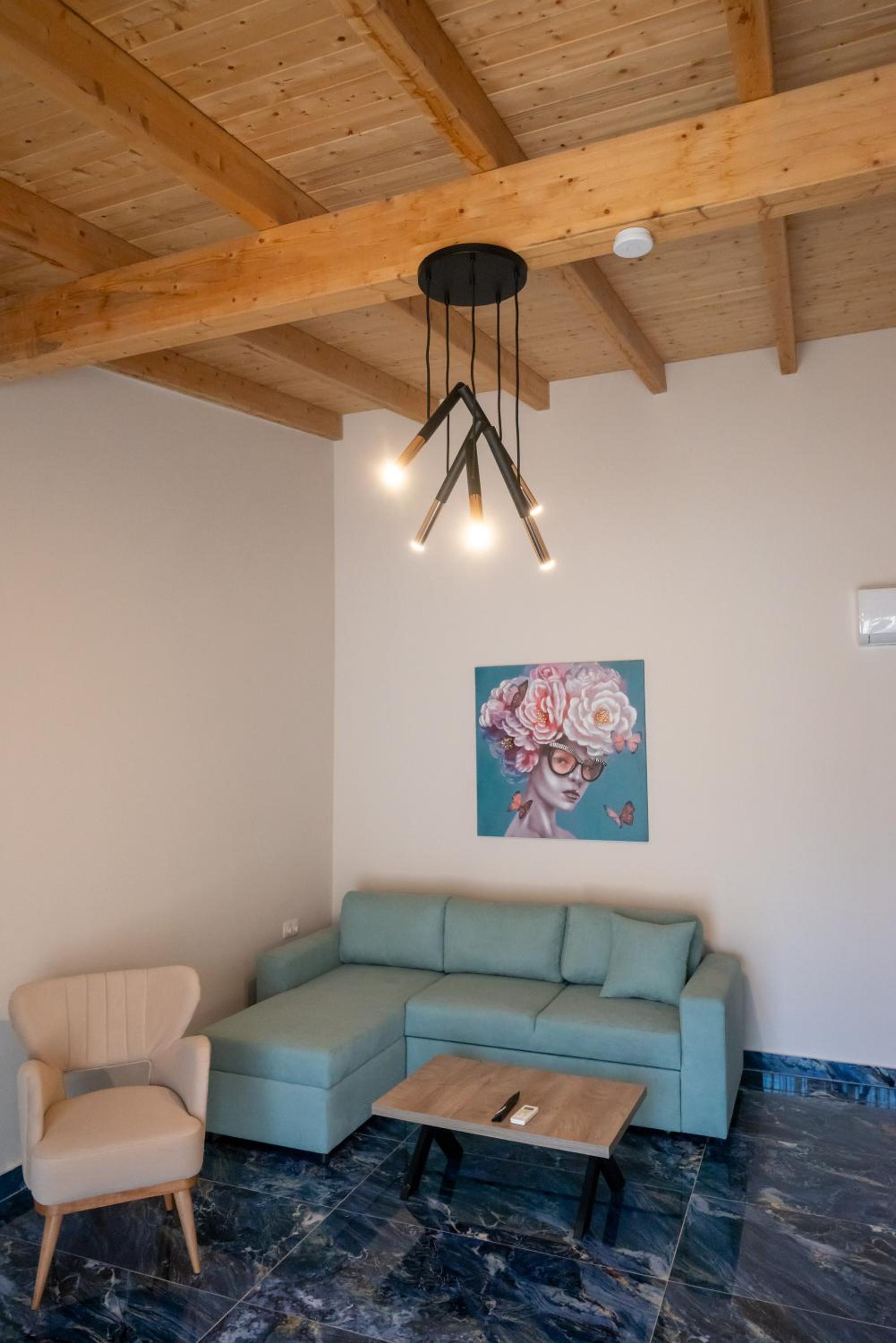 Paradise Apartments Artemida