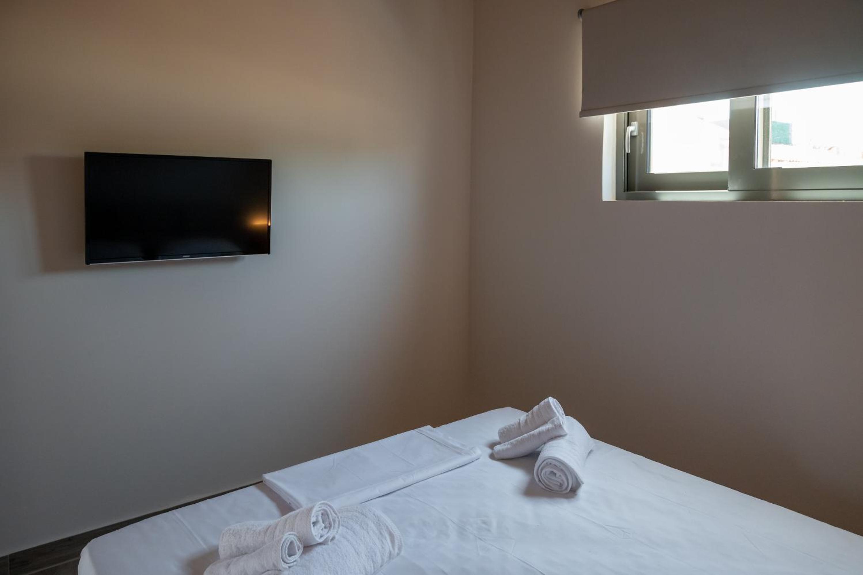 Paradise Apartments Artemida