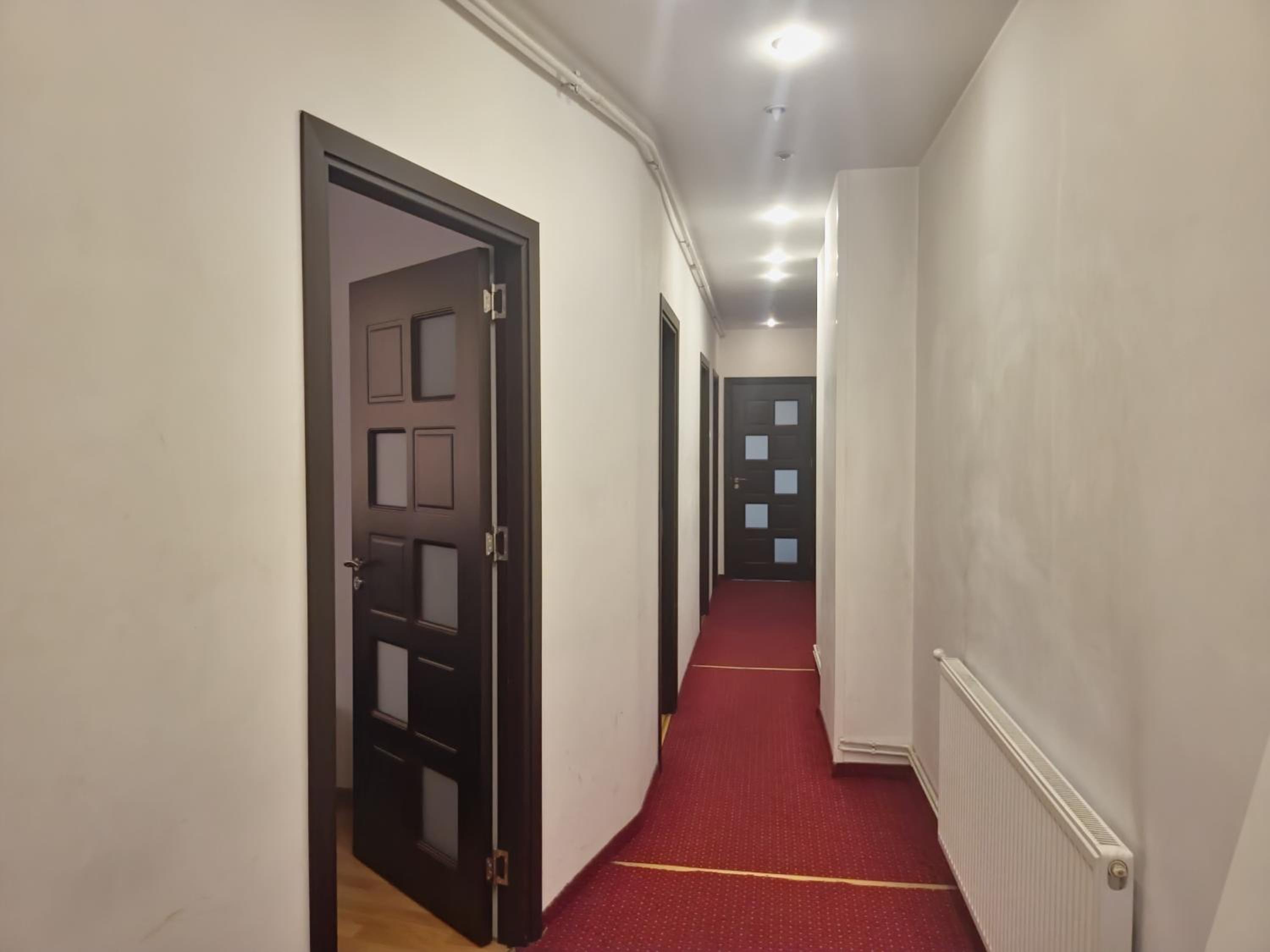 ApartHotel Yanis
