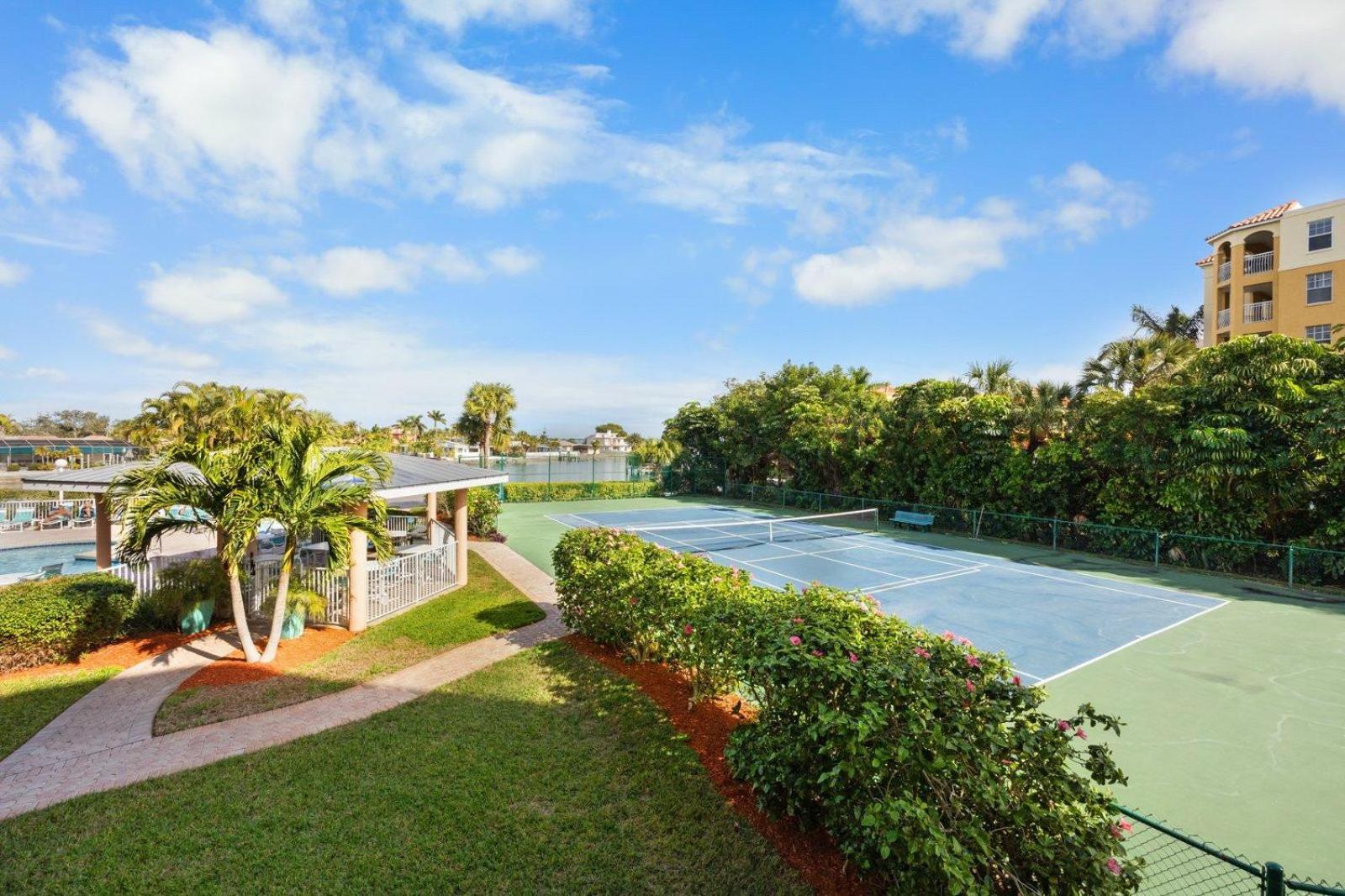 Sunrise Resort 210 view 5
