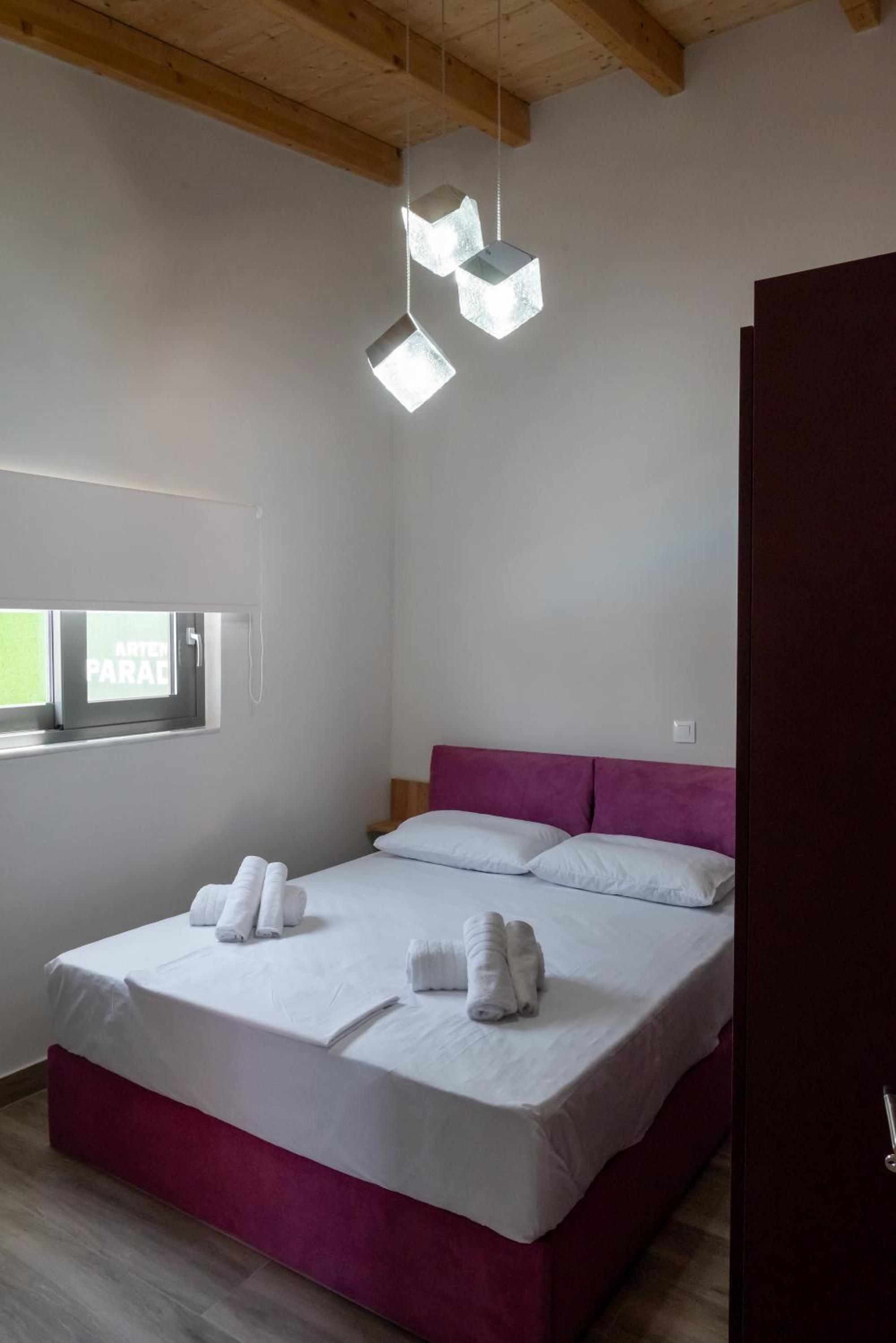 Paradise Apartments Artemida