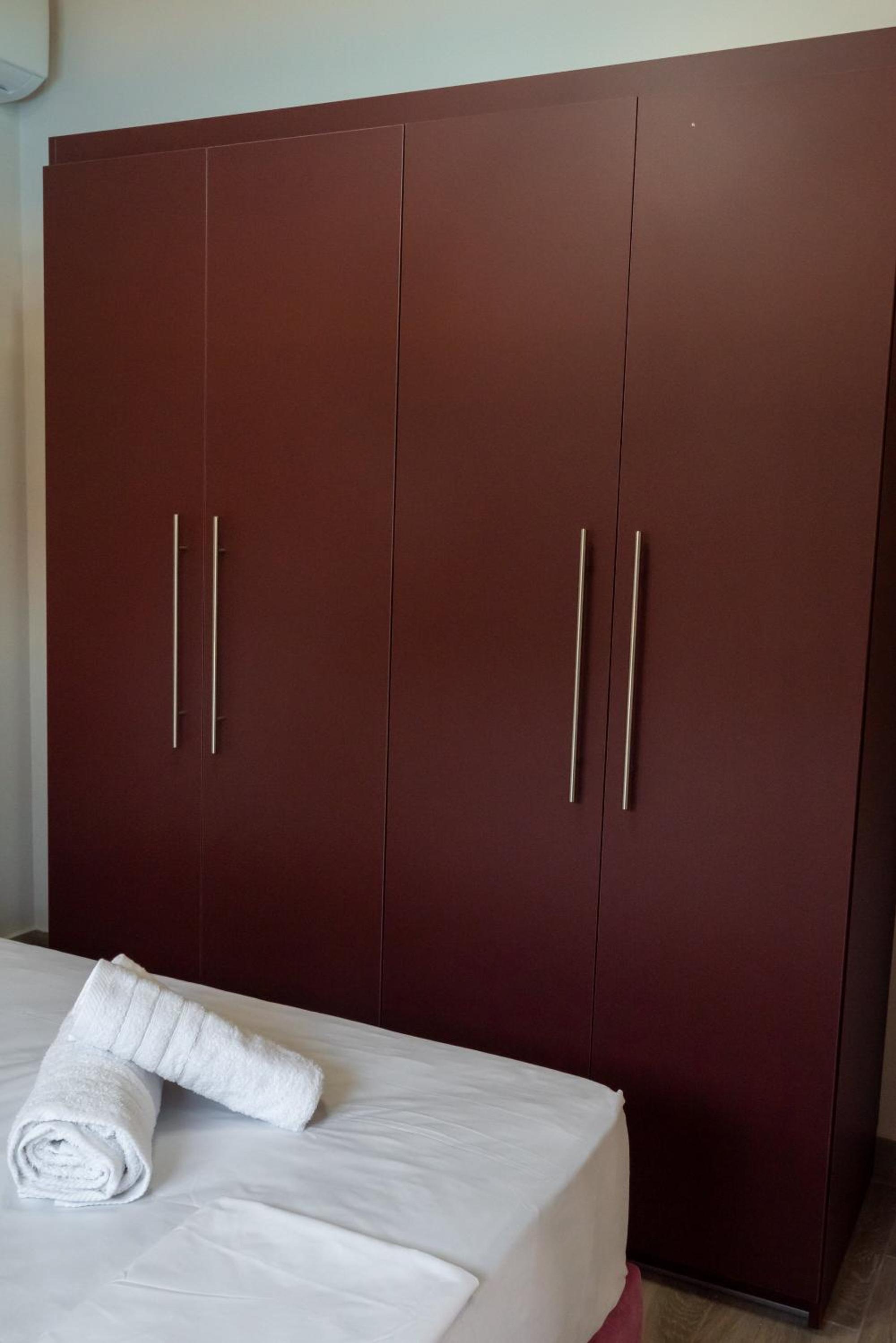 Paradise Apartments Artemida