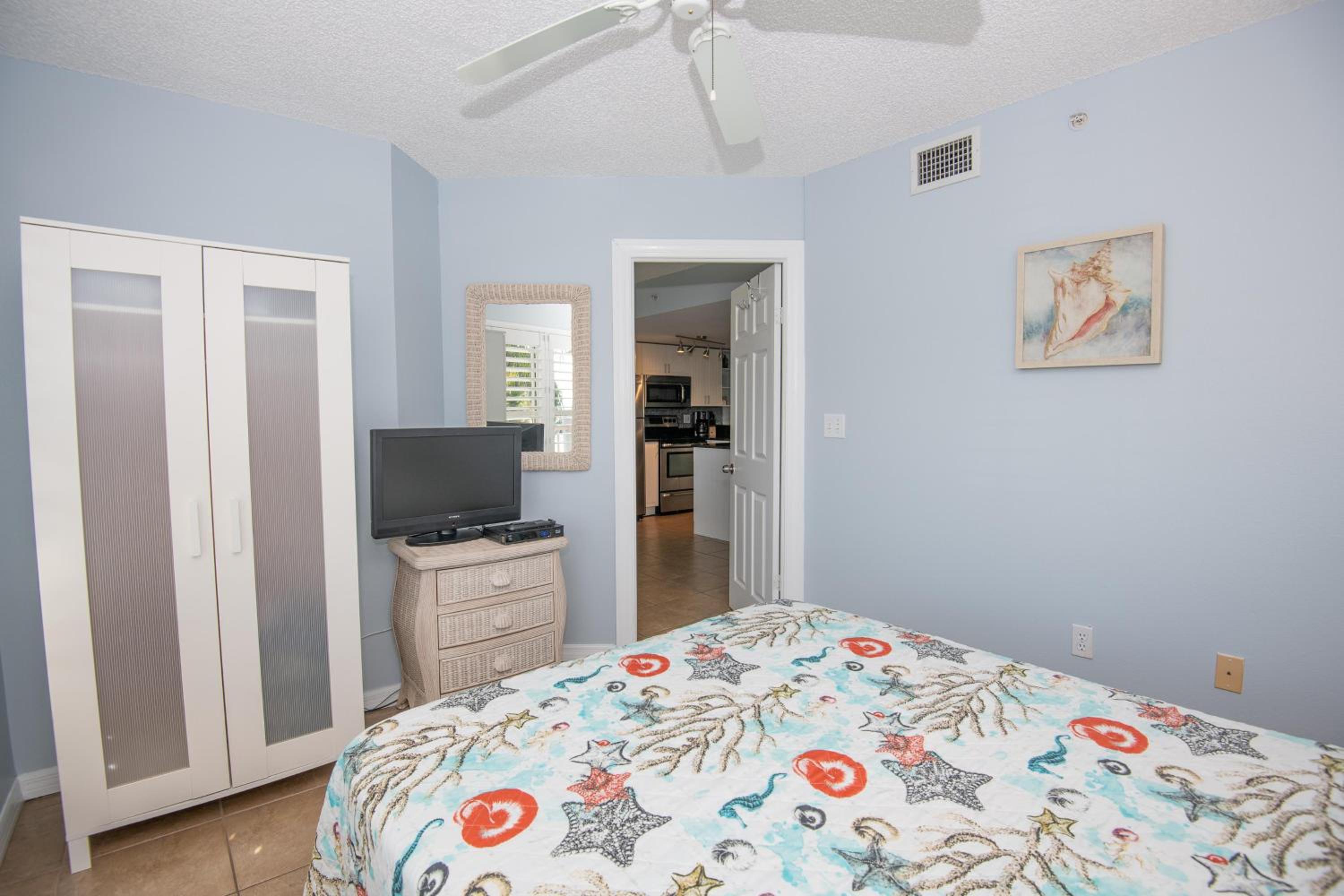 Sunrise Resort 211 view 3
