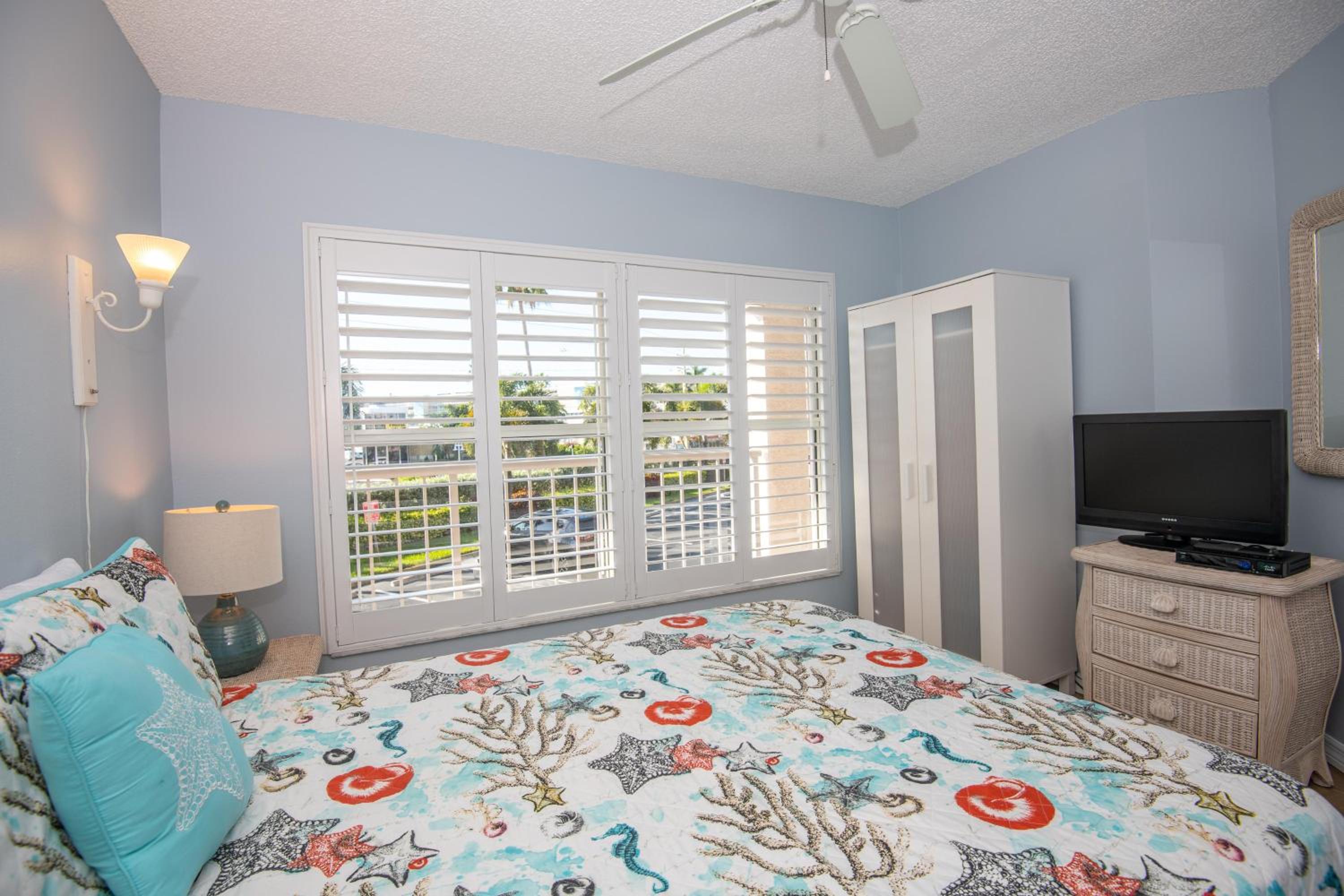 Sunrise Resort 211 view 5