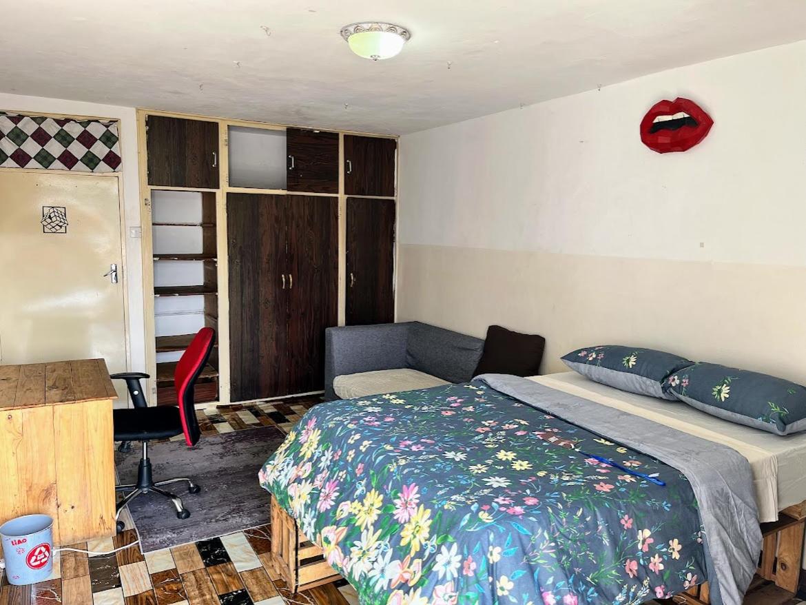 Spacious And Quiet Room In Lusaka Central view 4