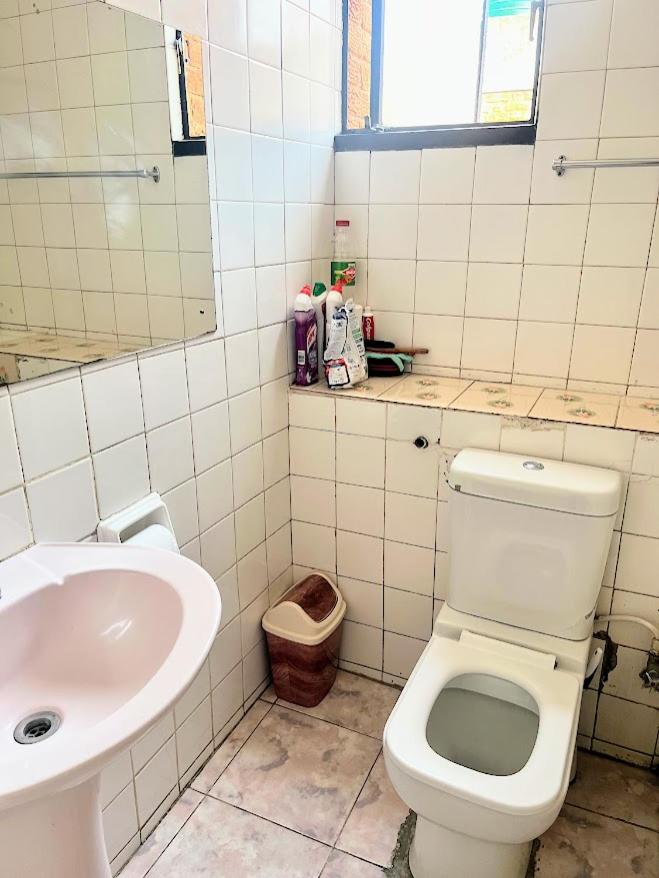 Spacious And Quiet Room In Lusaka Central view 5