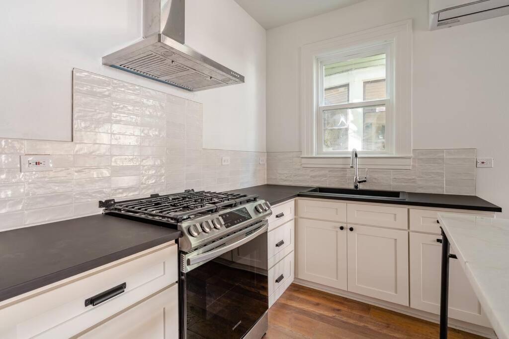 Stay Portland - 1BR - Walk to Coffee, Brews & NW 23rd Shops view 5