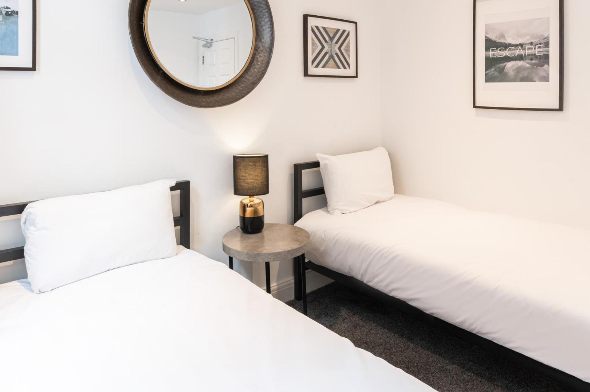 Host & Stay - Slater Street Apartments view 5
