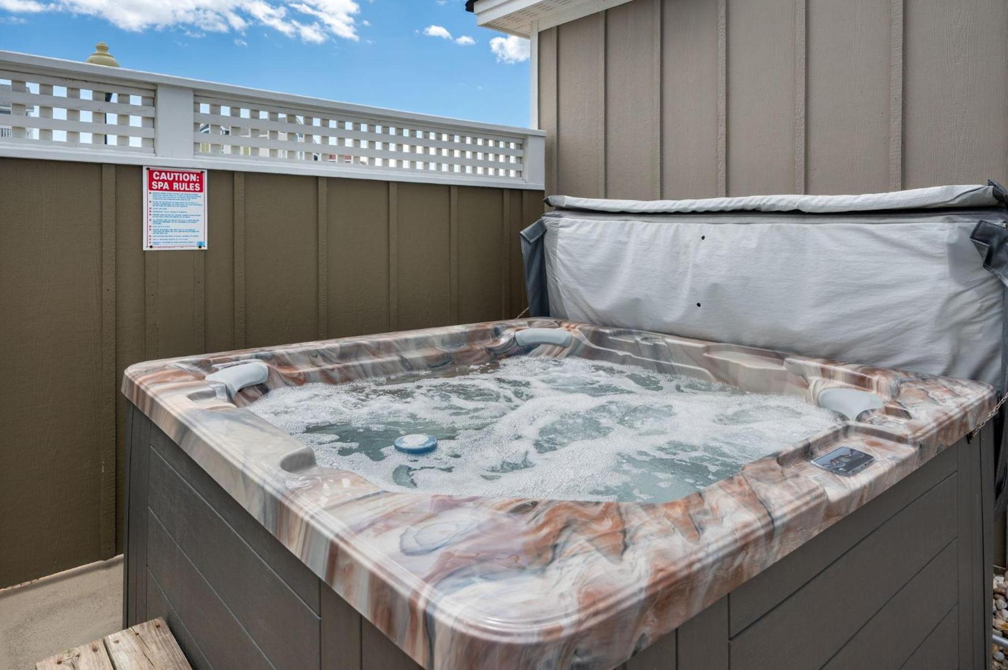 CB38 Crabby Crib view 3