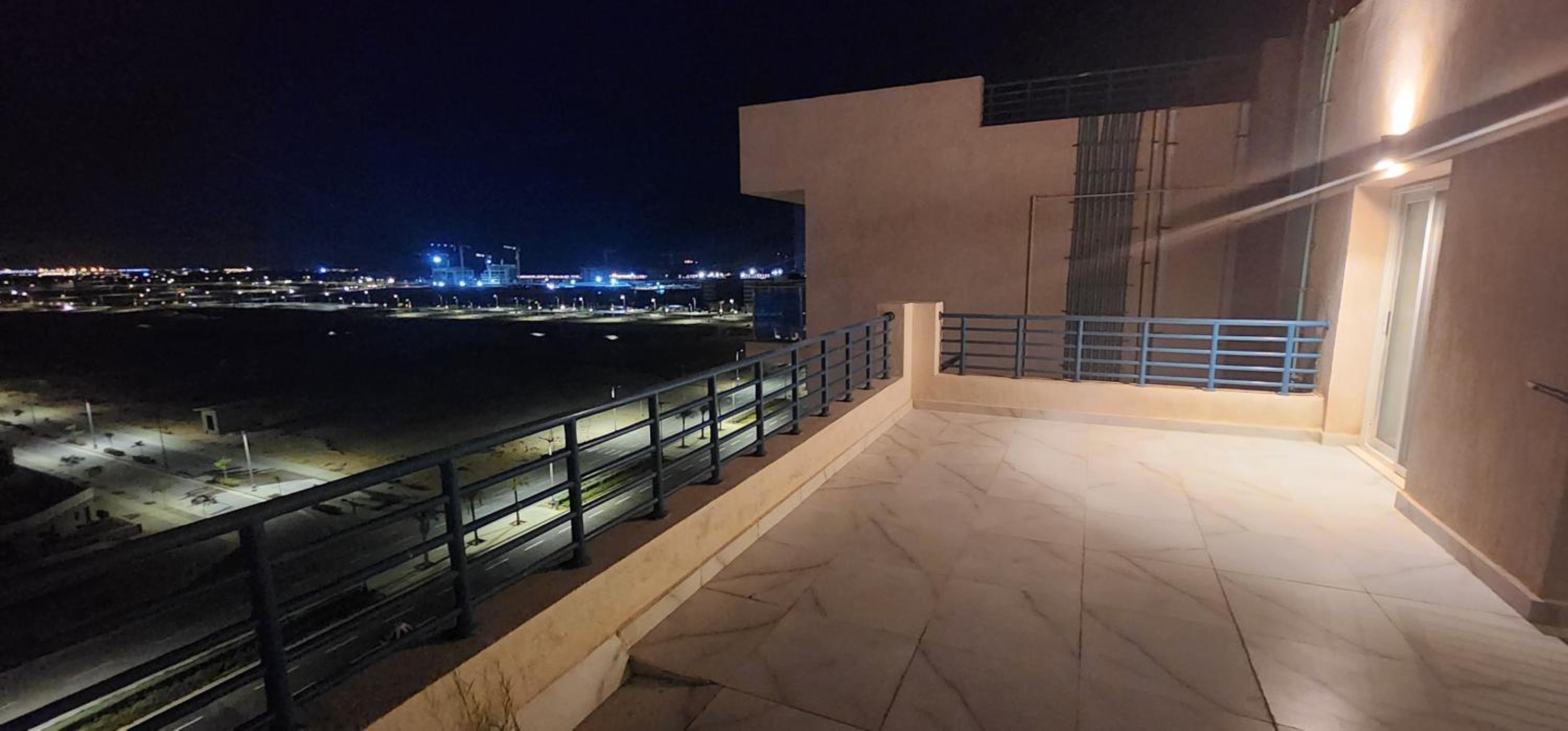 Pent house downtown new alamein with towers view