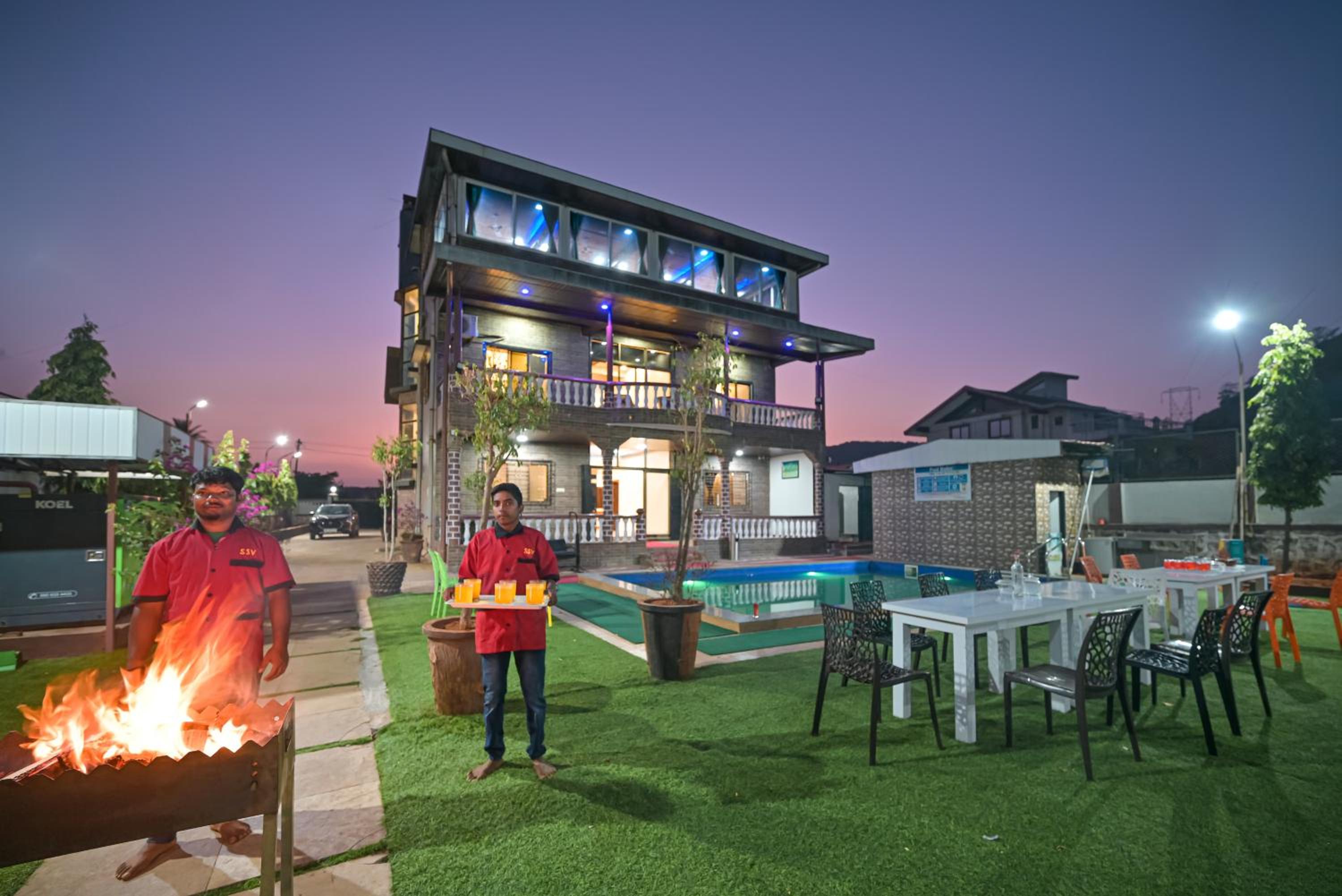 Royal Oasis Villa view 4