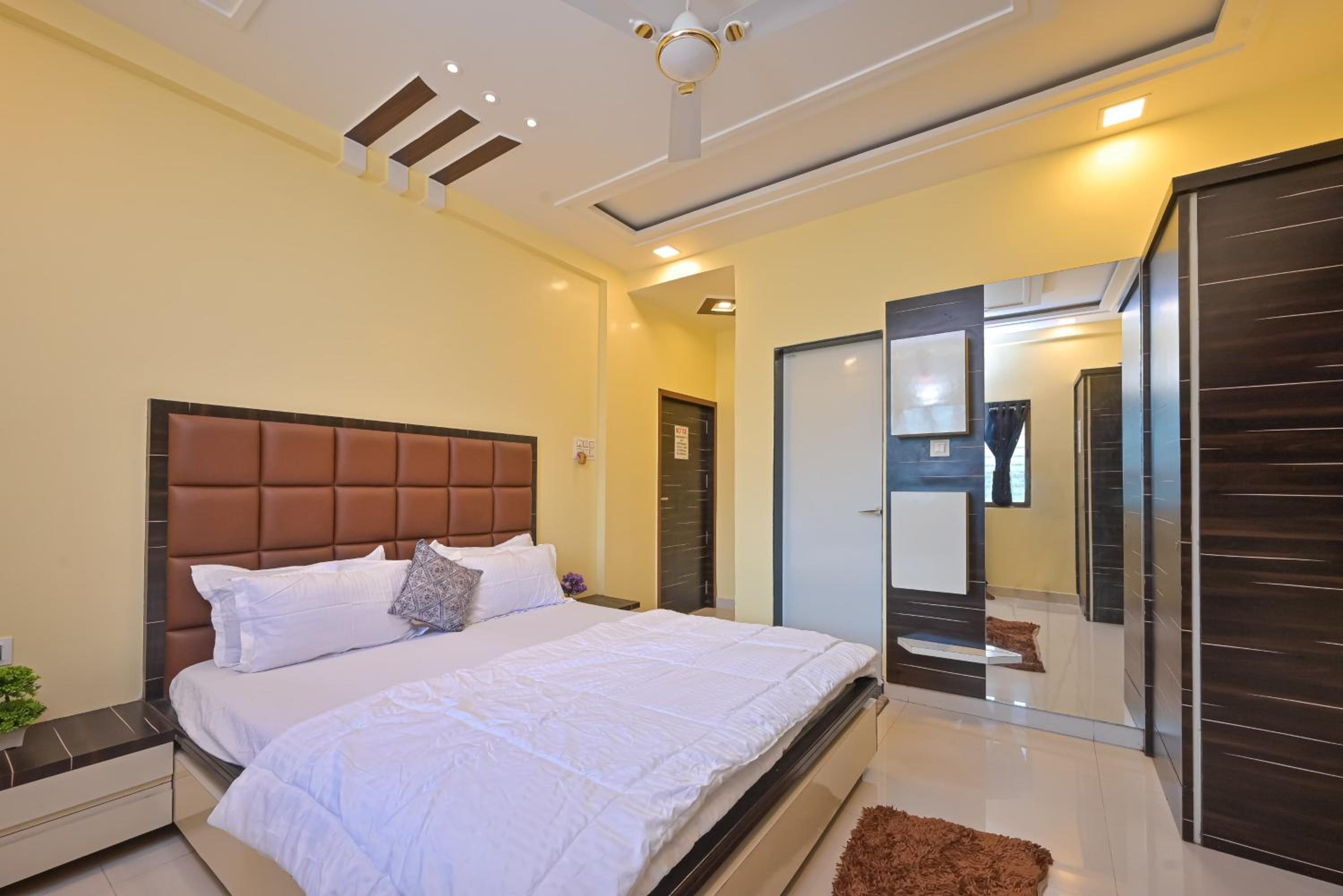 Royal Oasis Villa view 5