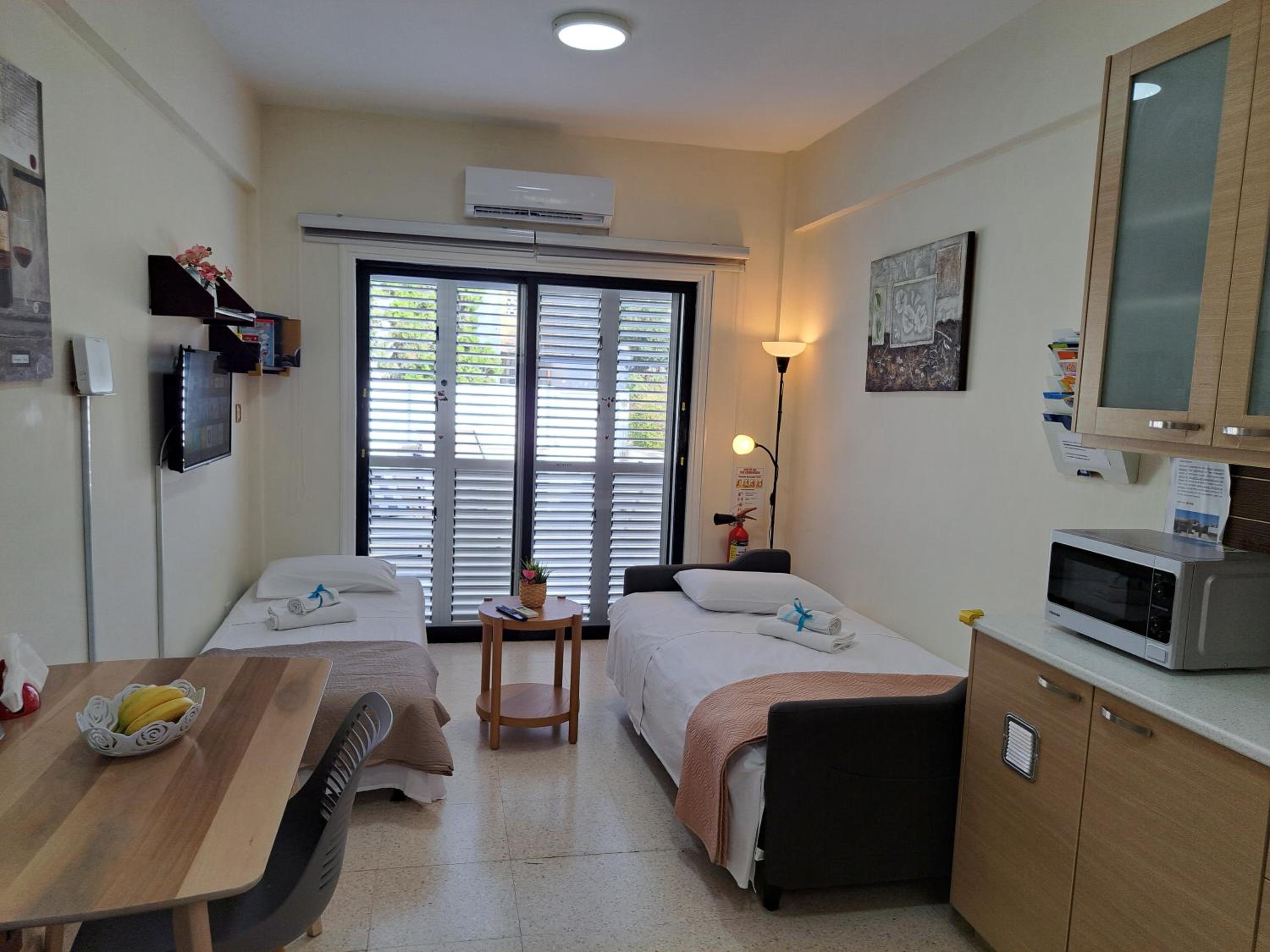 House Near The Beach (Militsa & Aggeliki)
