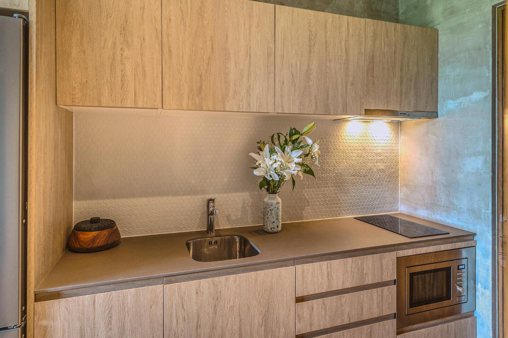 Stylish Studio PH with Private Pool-Gym-Superstore view 3