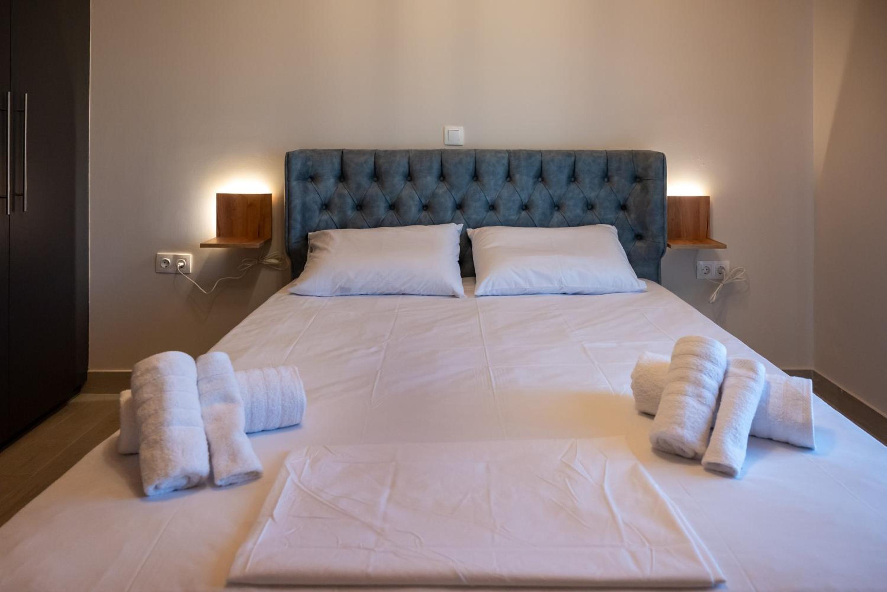 Paradise Apartments Artemida