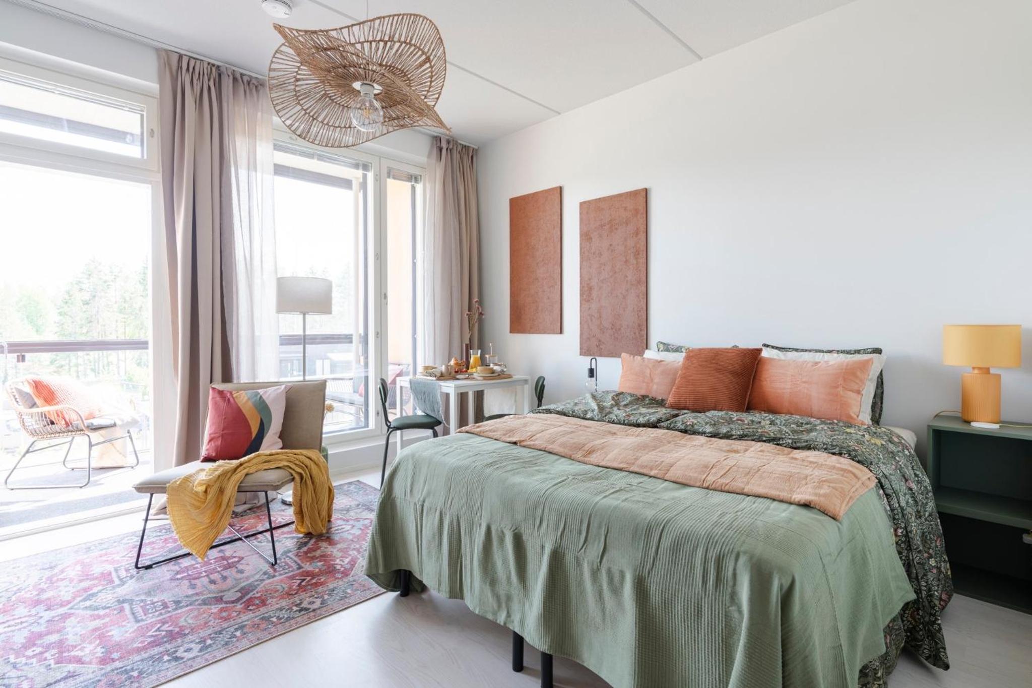 Gorgeous 1BR, Balcony & parking view 4