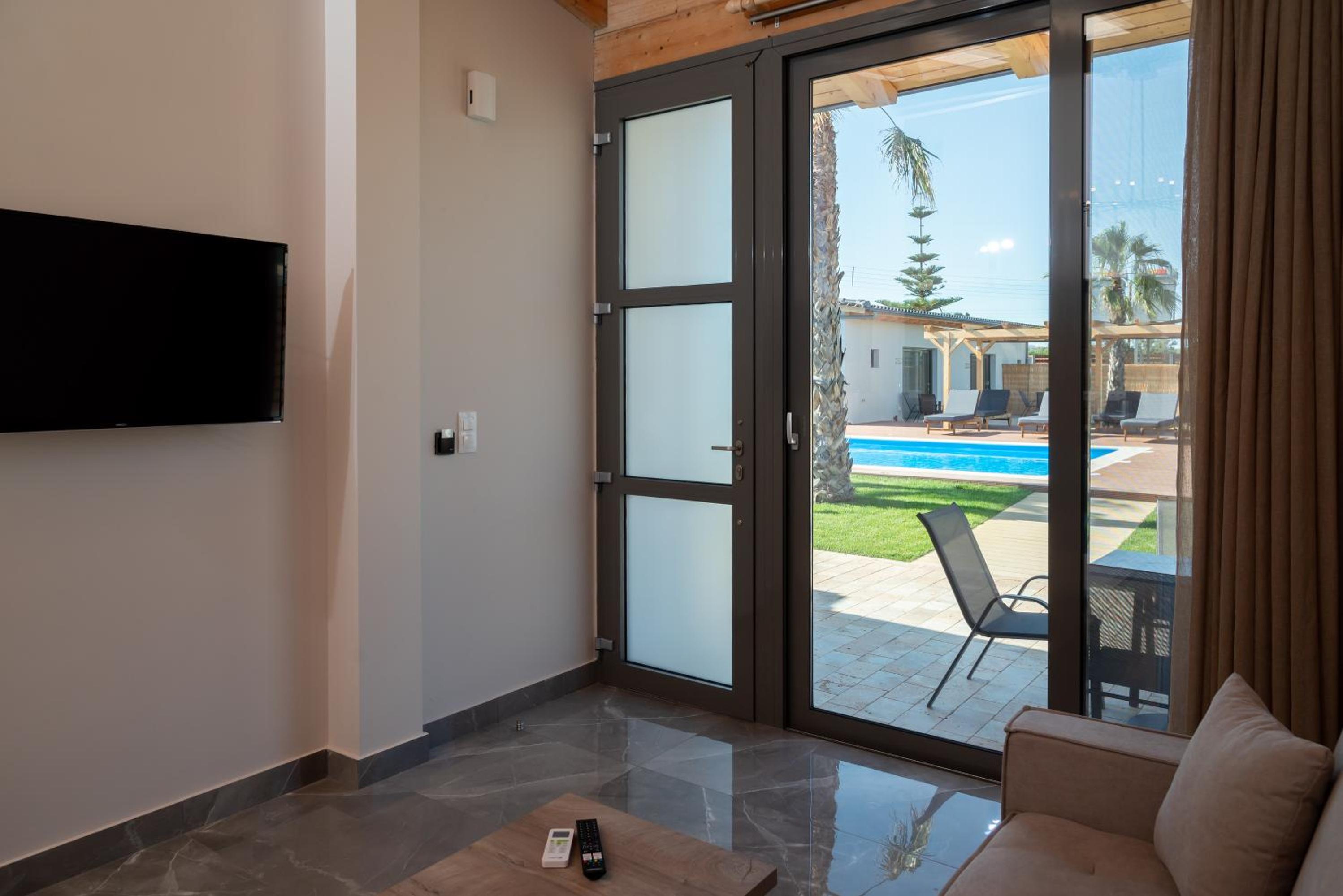 Paradise Apartments Artemida