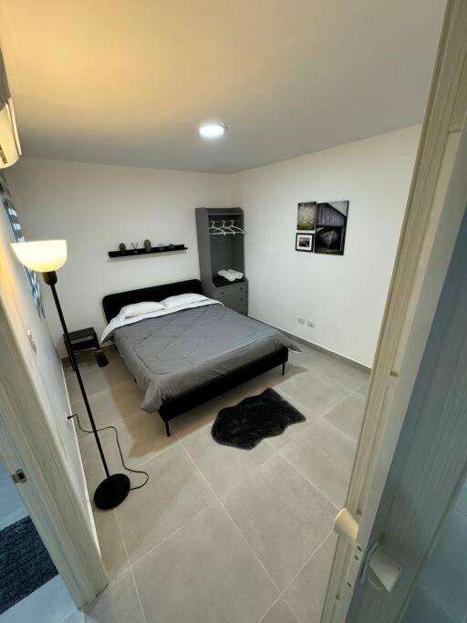 Apartamento cerca de todo