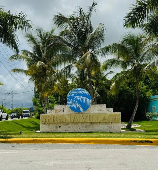 Apartamento cerca de todo