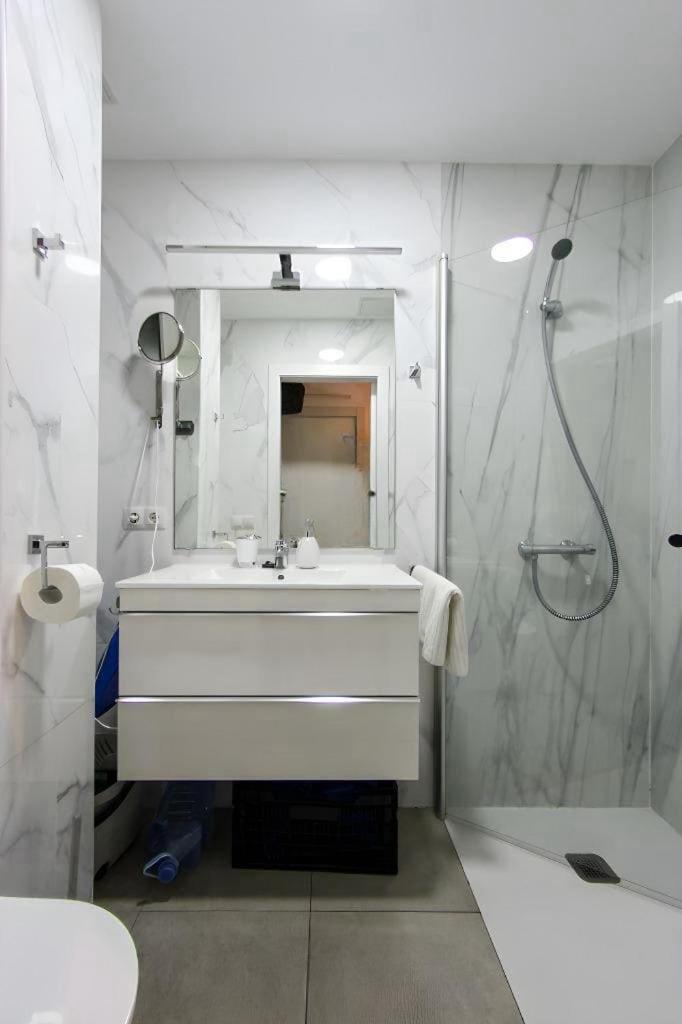 Sombrita del Sol Studio Interior