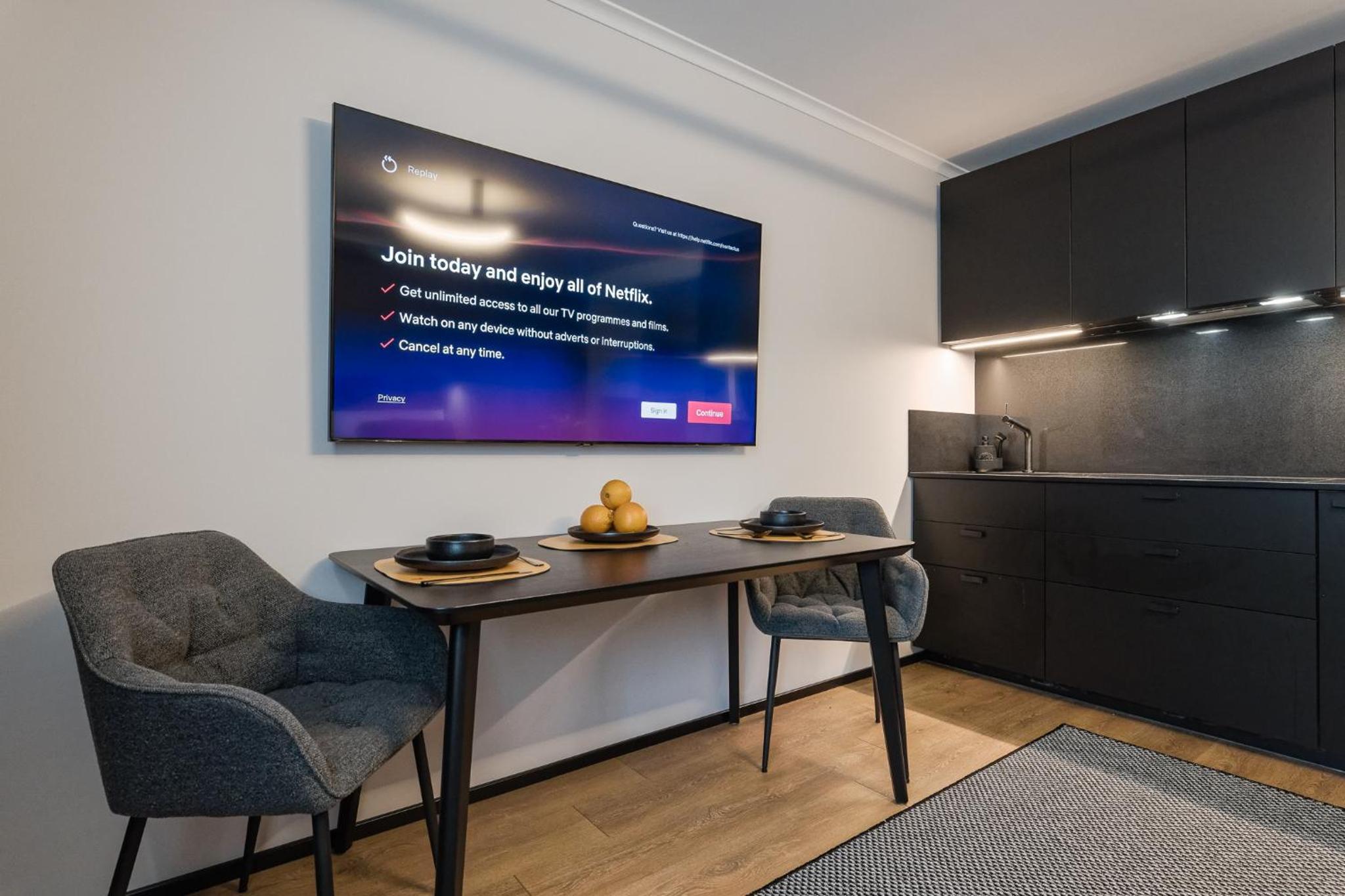 Elegant 28m2 Studio Flat next to Old Town