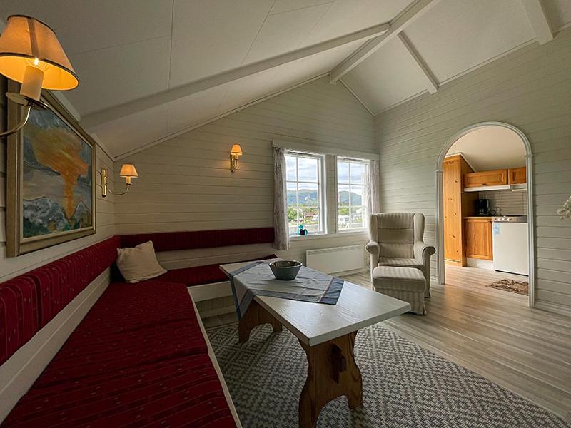 Selje Camping - Hytte Nr 8