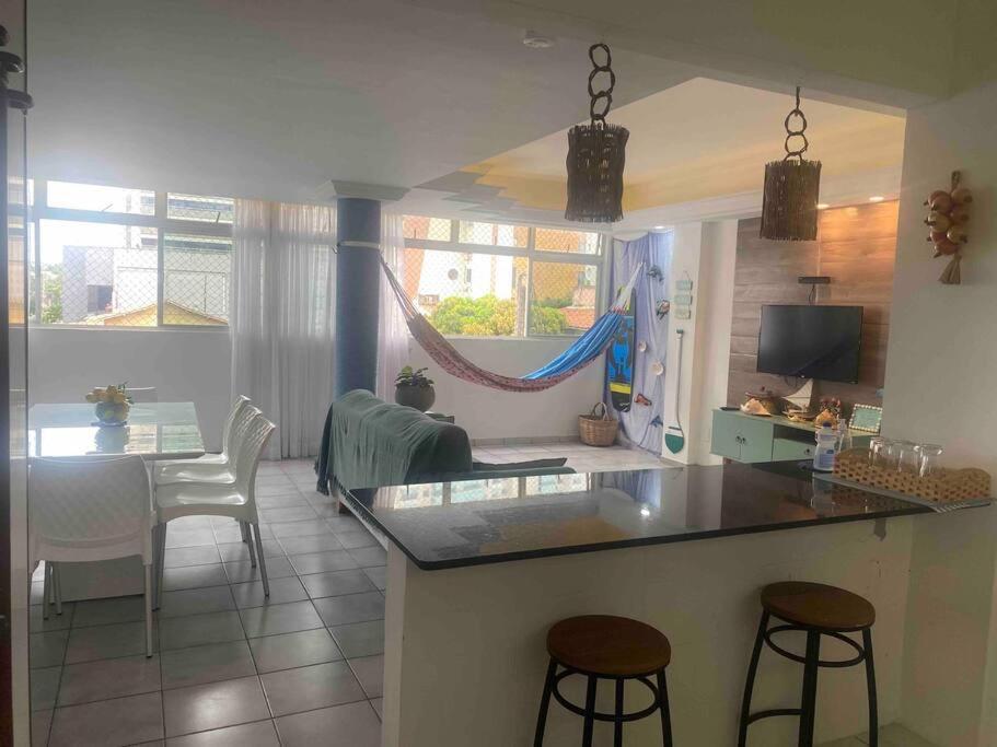 Apartamento com três suítes