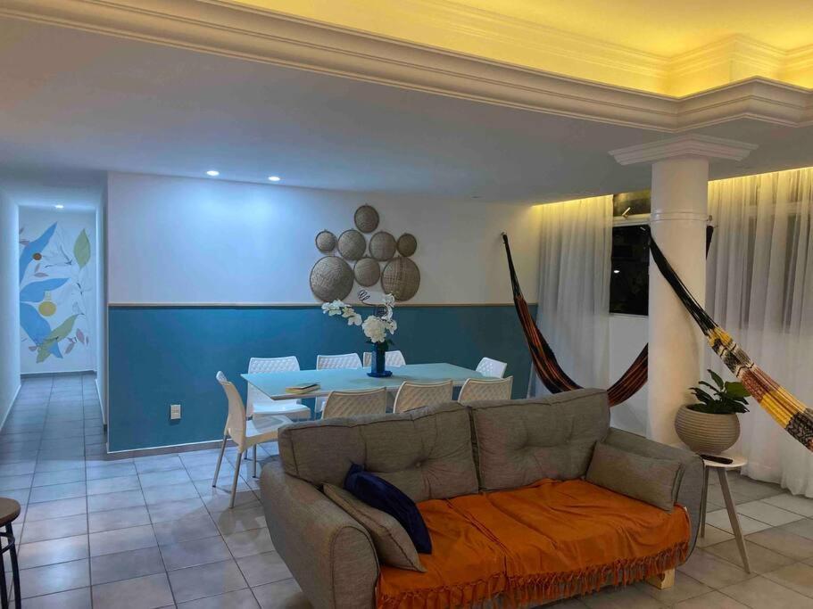 Apartamento com três suítes