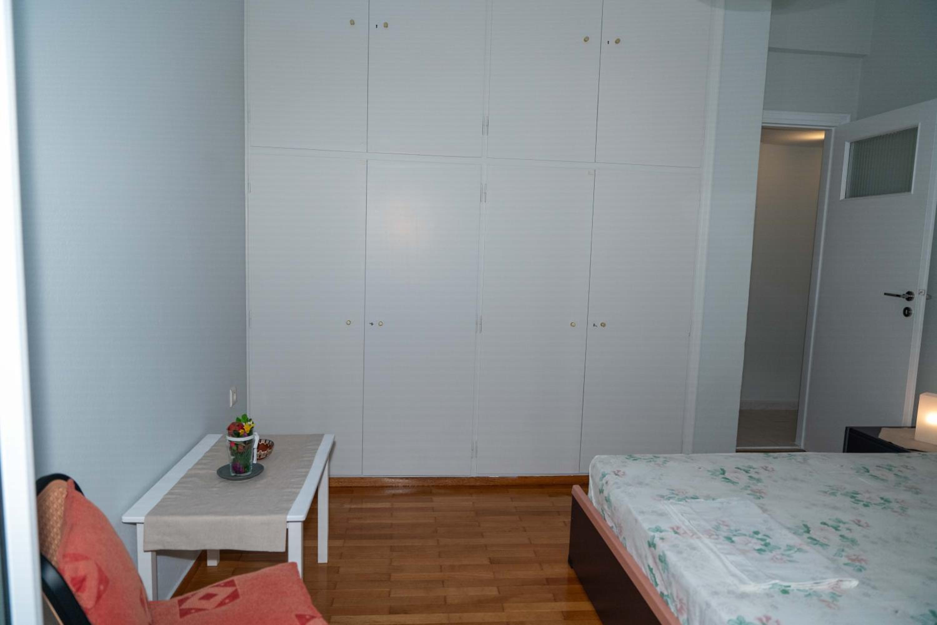 Urban Chic Flat Pagrati Athens