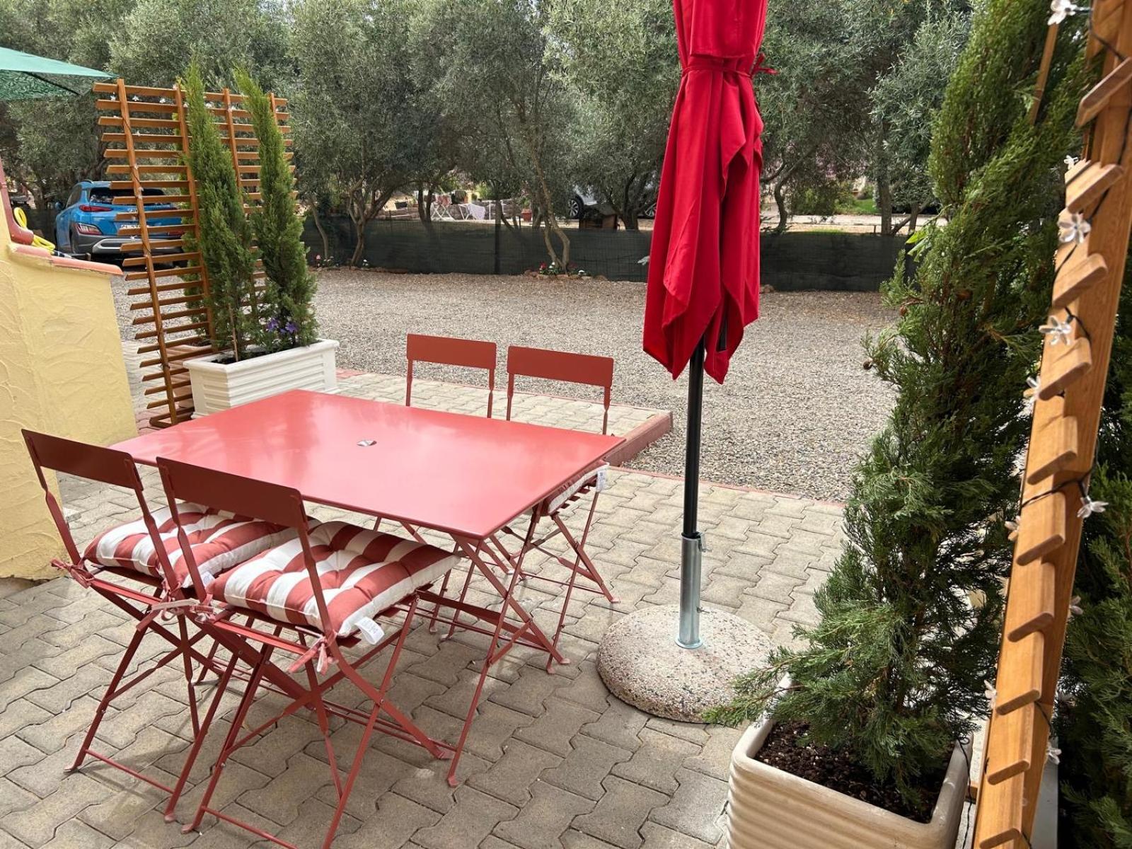 La Bouganvillea