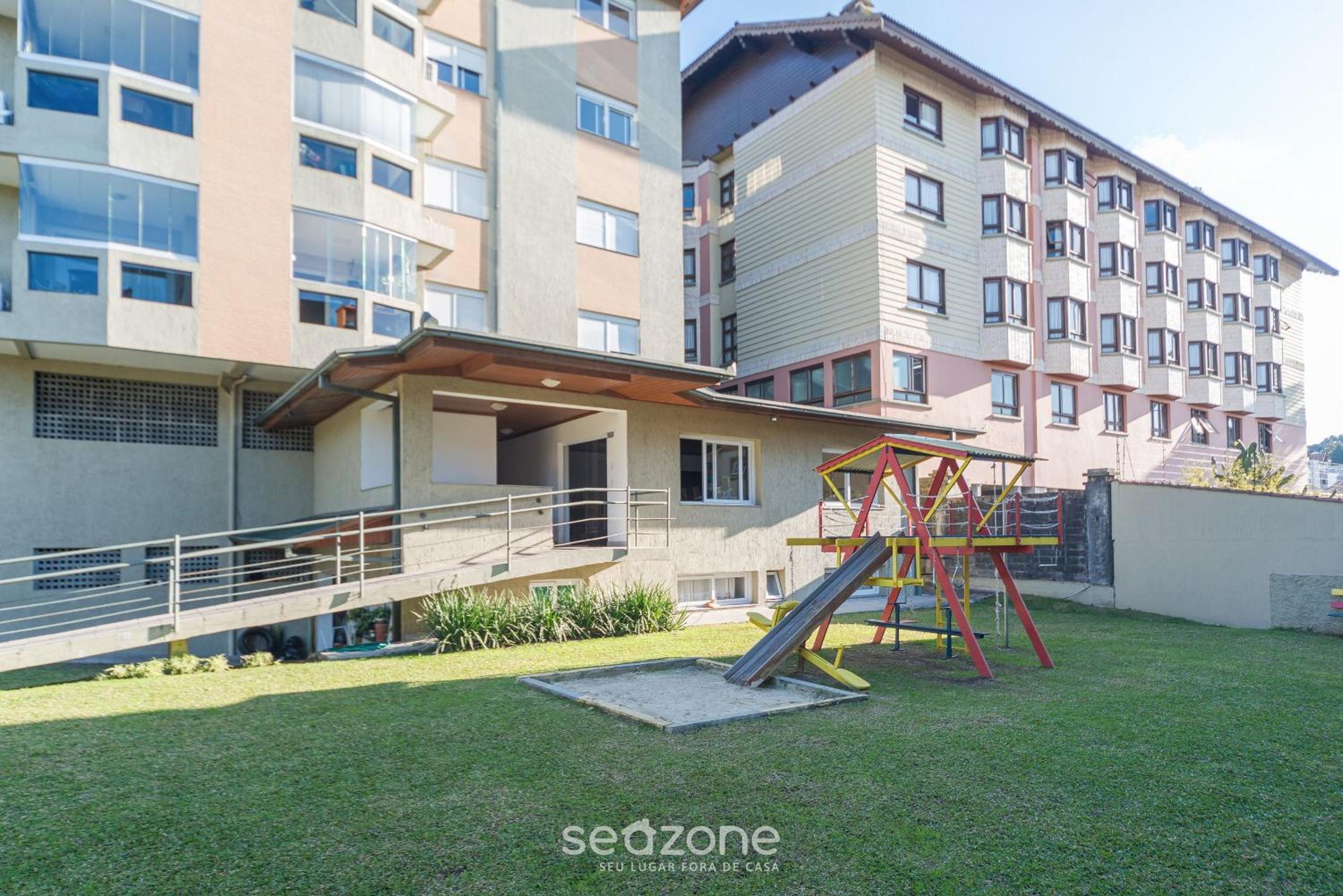 Apt in Canela facing Duck Lake CBL307