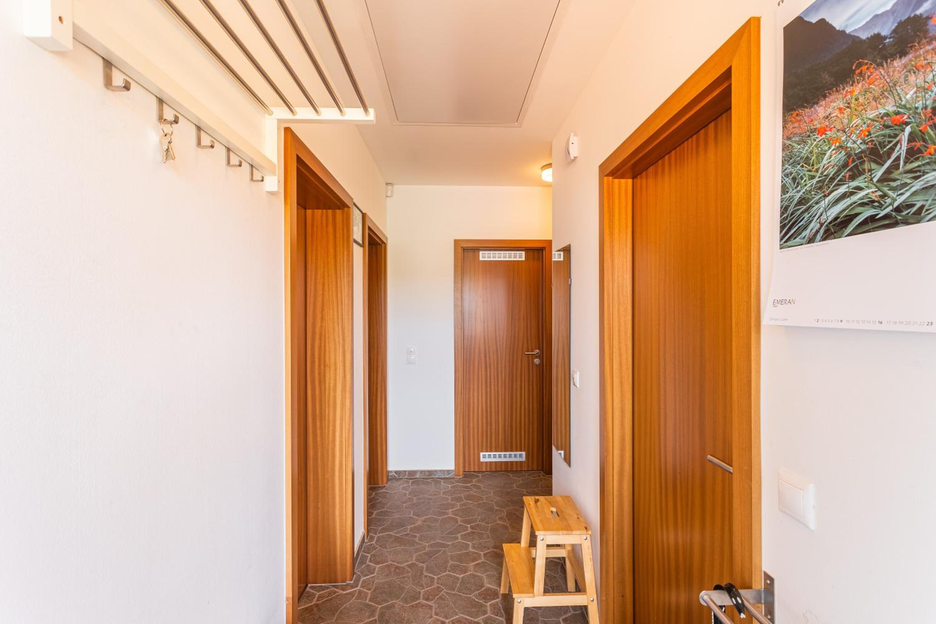 Elements Apartments & Veronika