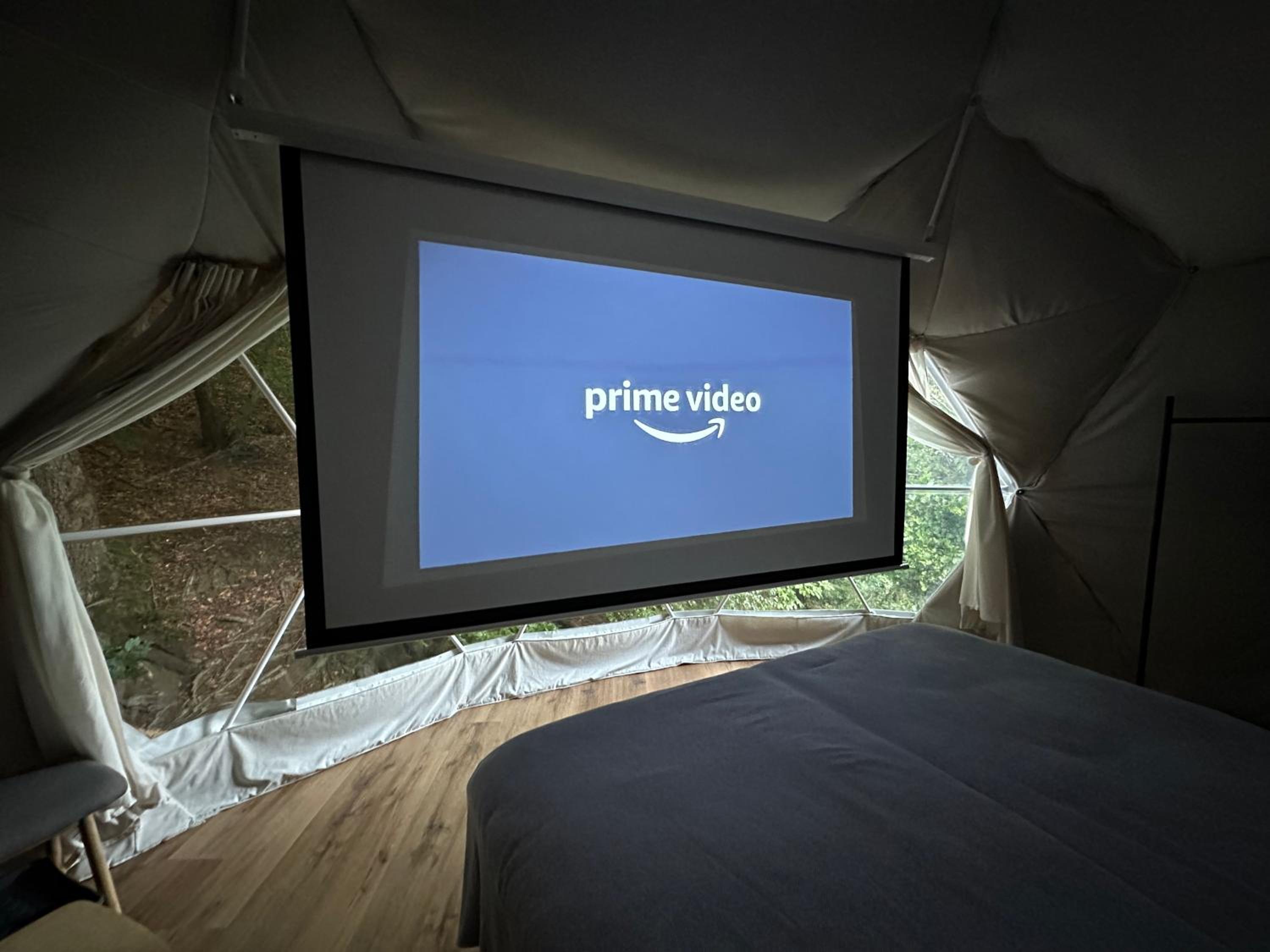 Glamping, Hot Tub & Projector by Nidumm Stay view 3