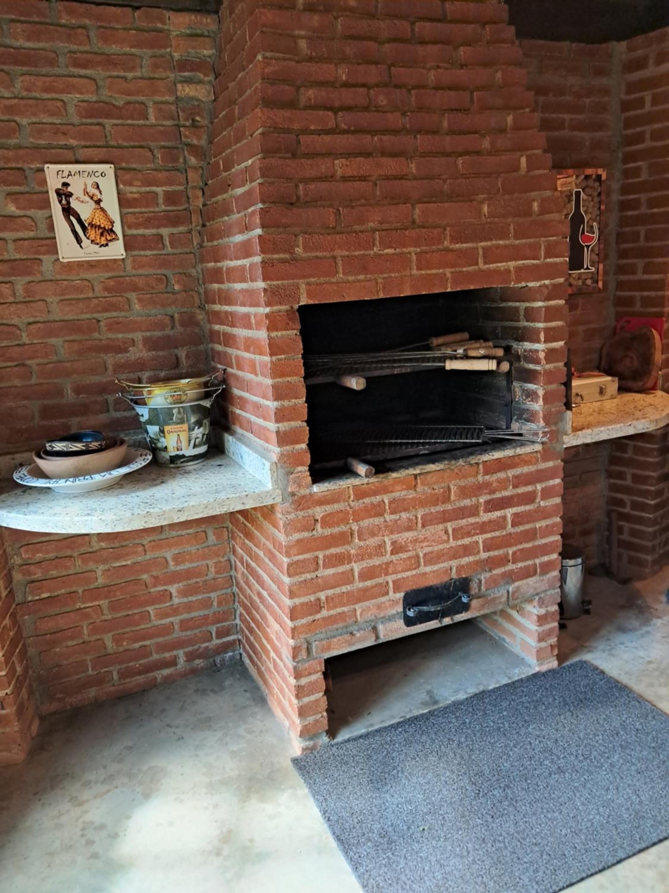 CASA EM MONTE VERDE CHARME E CONFORTO