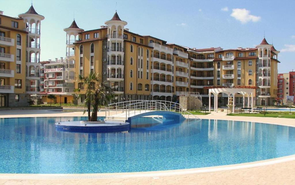 Apartment Hany - 3 pools, SPA, gym, playgrounds