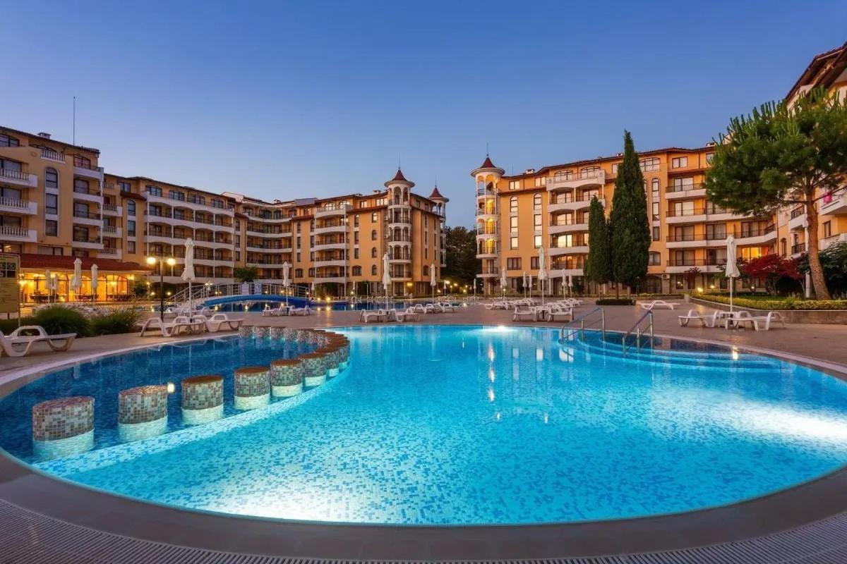 Apartment Hany - 3 pools, SPA, gym, playgrounds